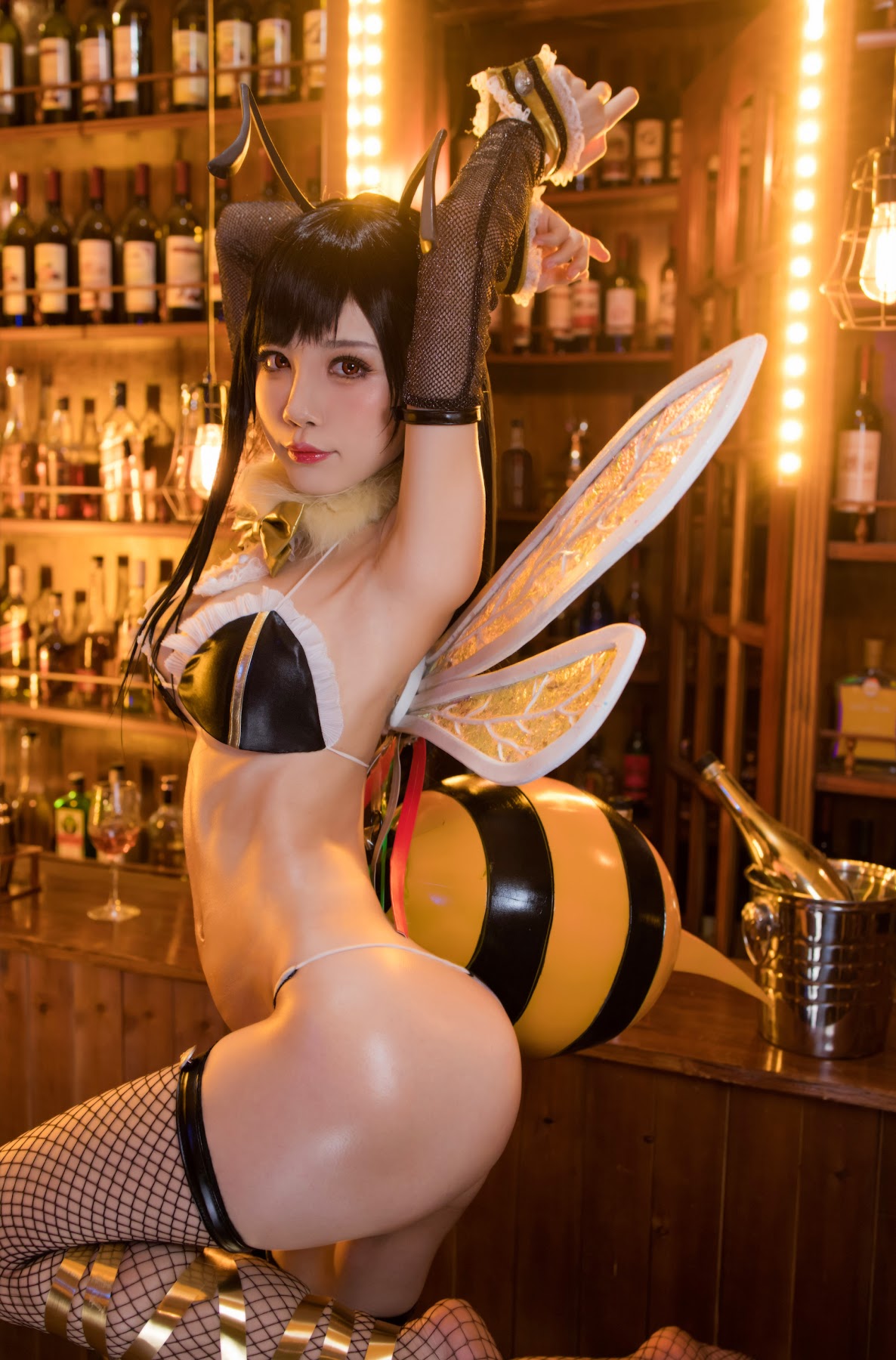 Coser@水淼Aqua Vol.067 婚纱+黑皮蜜蜂 - P28