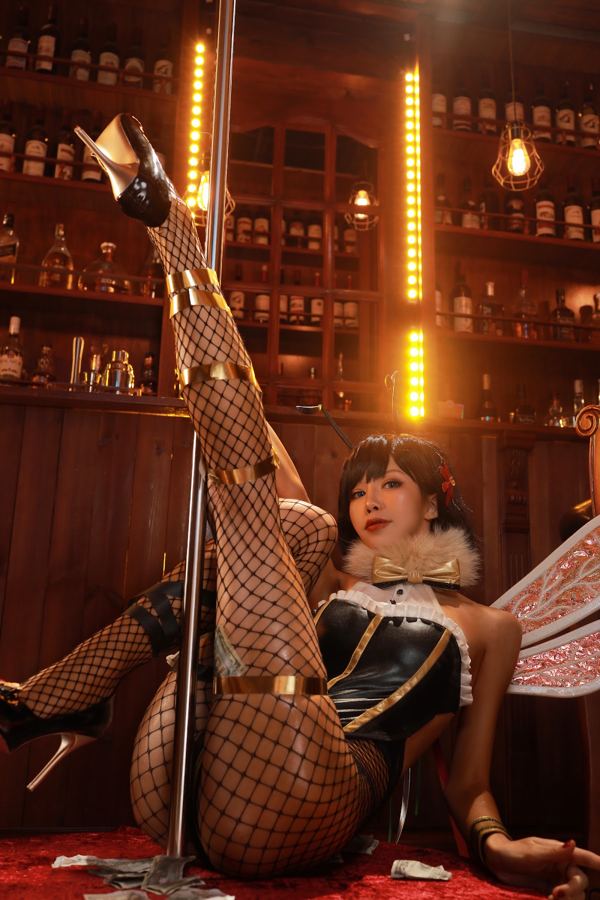 Coser@水淼Aqua Vol.067 婚纱+黑皮蜜蜂 - P69