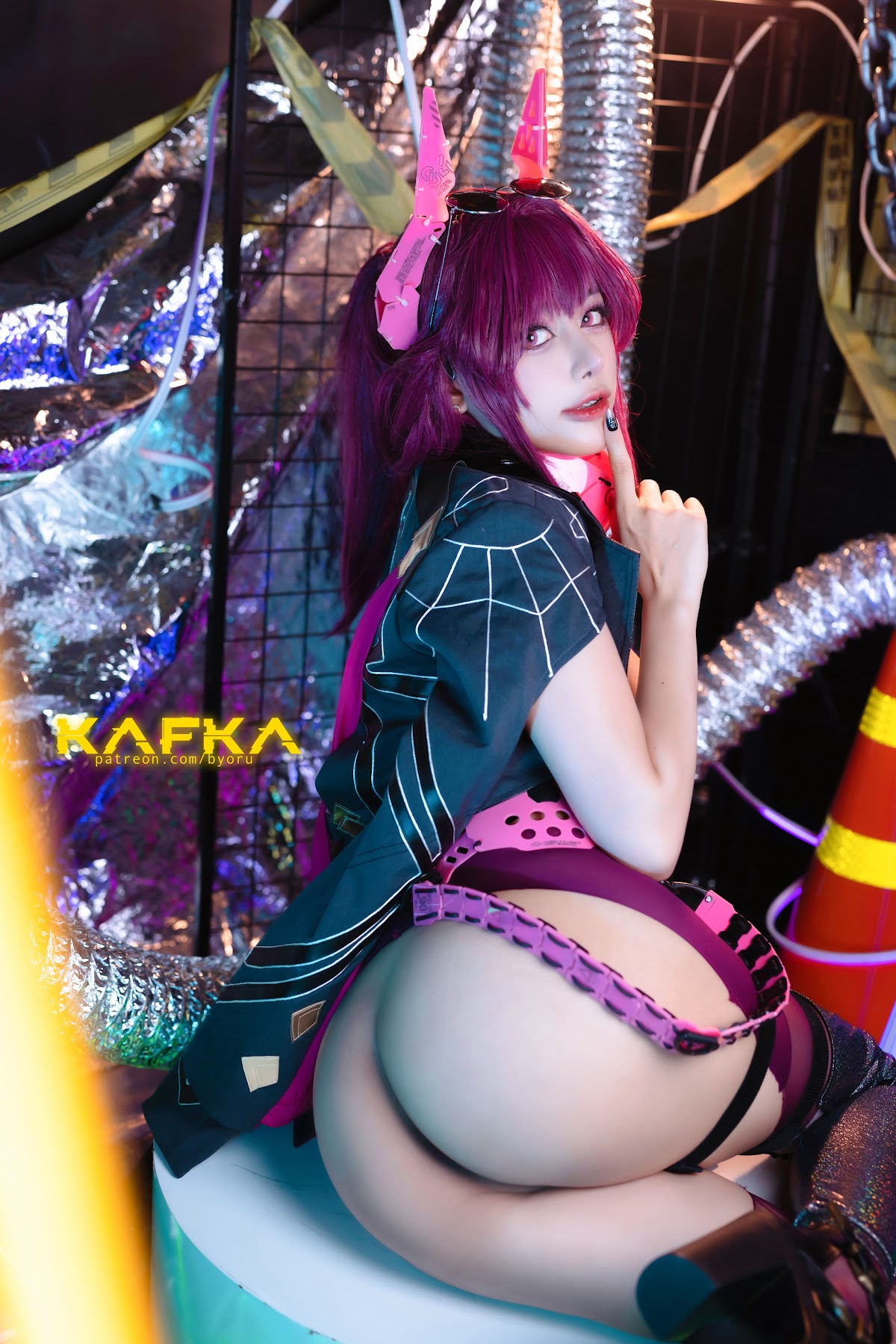 Coser@Byoru – Kafka Cyberpink - P9