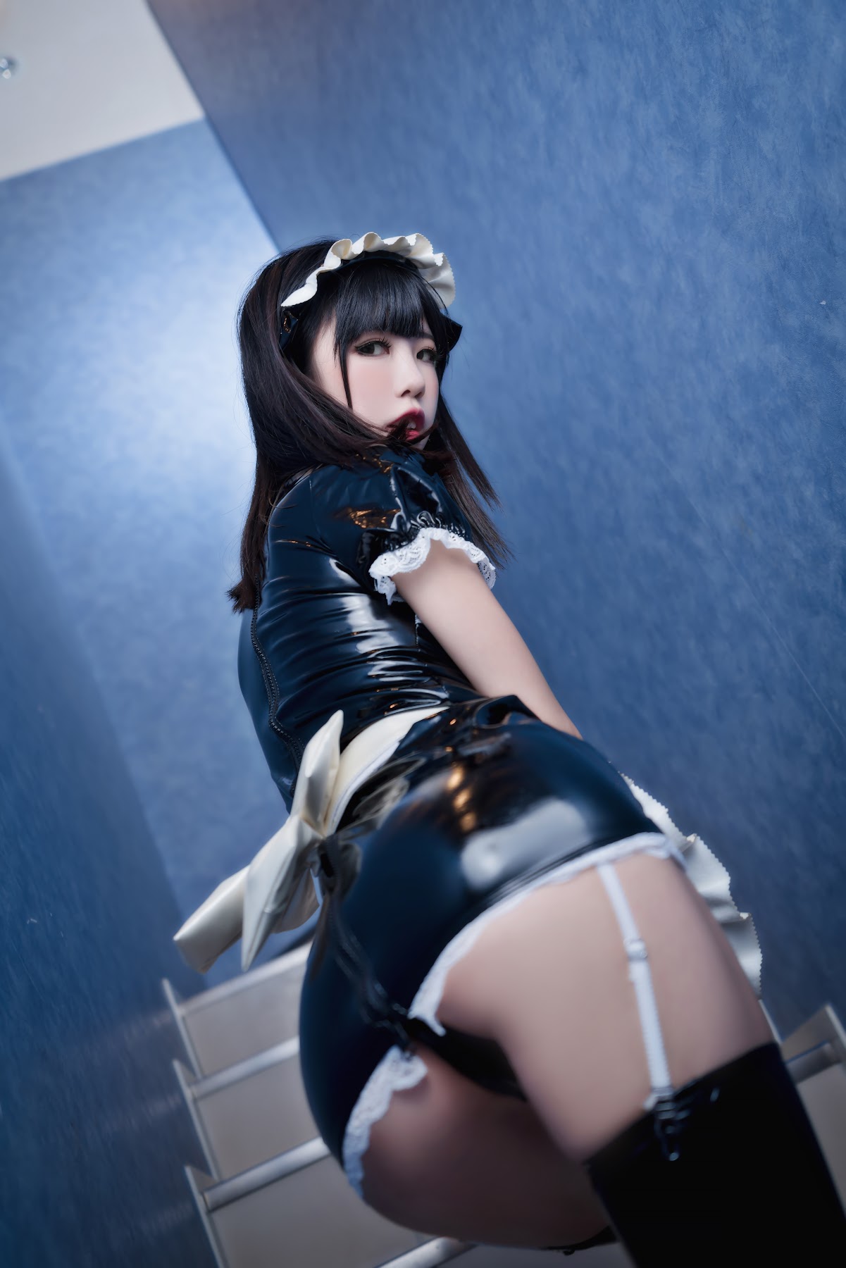 Coser@水淼Aqua Vol.048 漆皮女仆 - P31