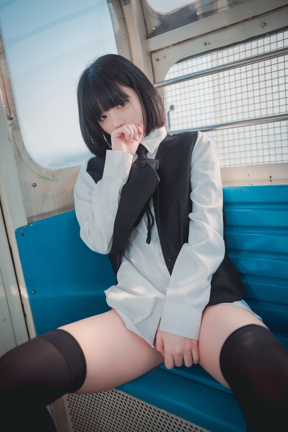 DJAWA Photo – Jeong Jenny (정제니) – Theme Park Girl - P104