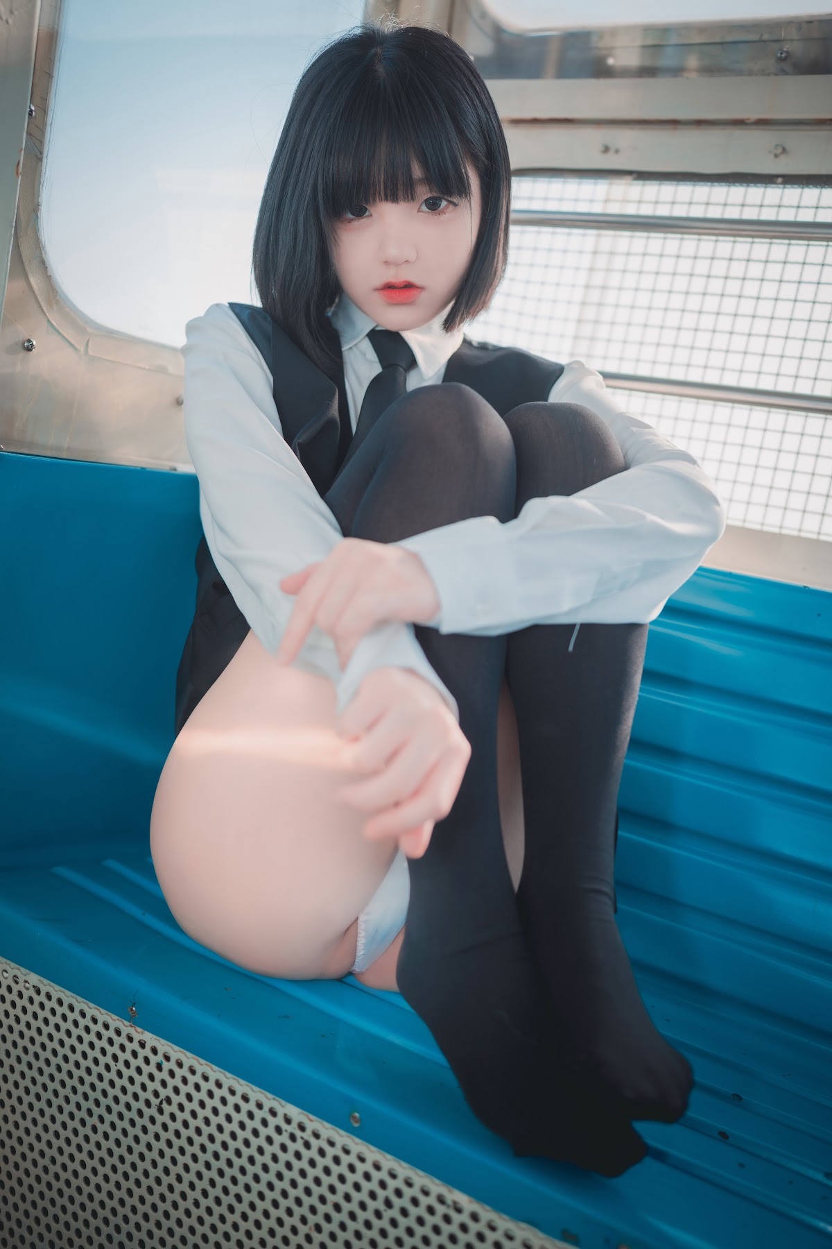 DJAWA Photo – Jeong Jenny (정제니) – Theme Park Girl - P105