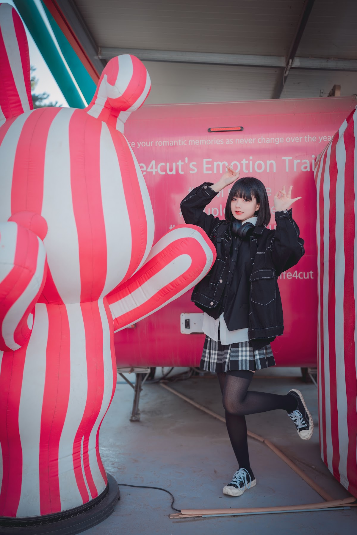DJAWA Photo – Jeong Jenny (정제니) – Theme Park Girl - P126