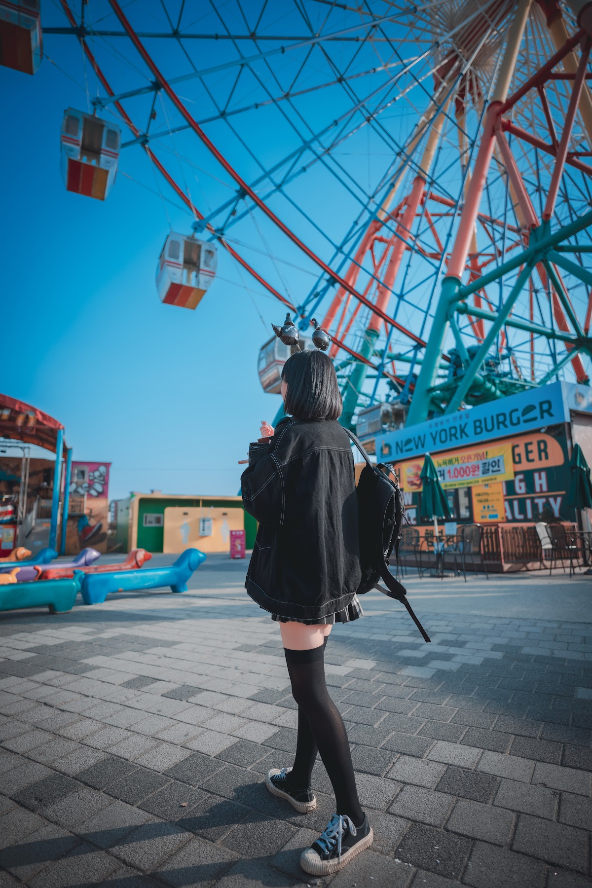 DJAWA Photo – Jeong Jenny (정제니) – Theme Park Girl - P140