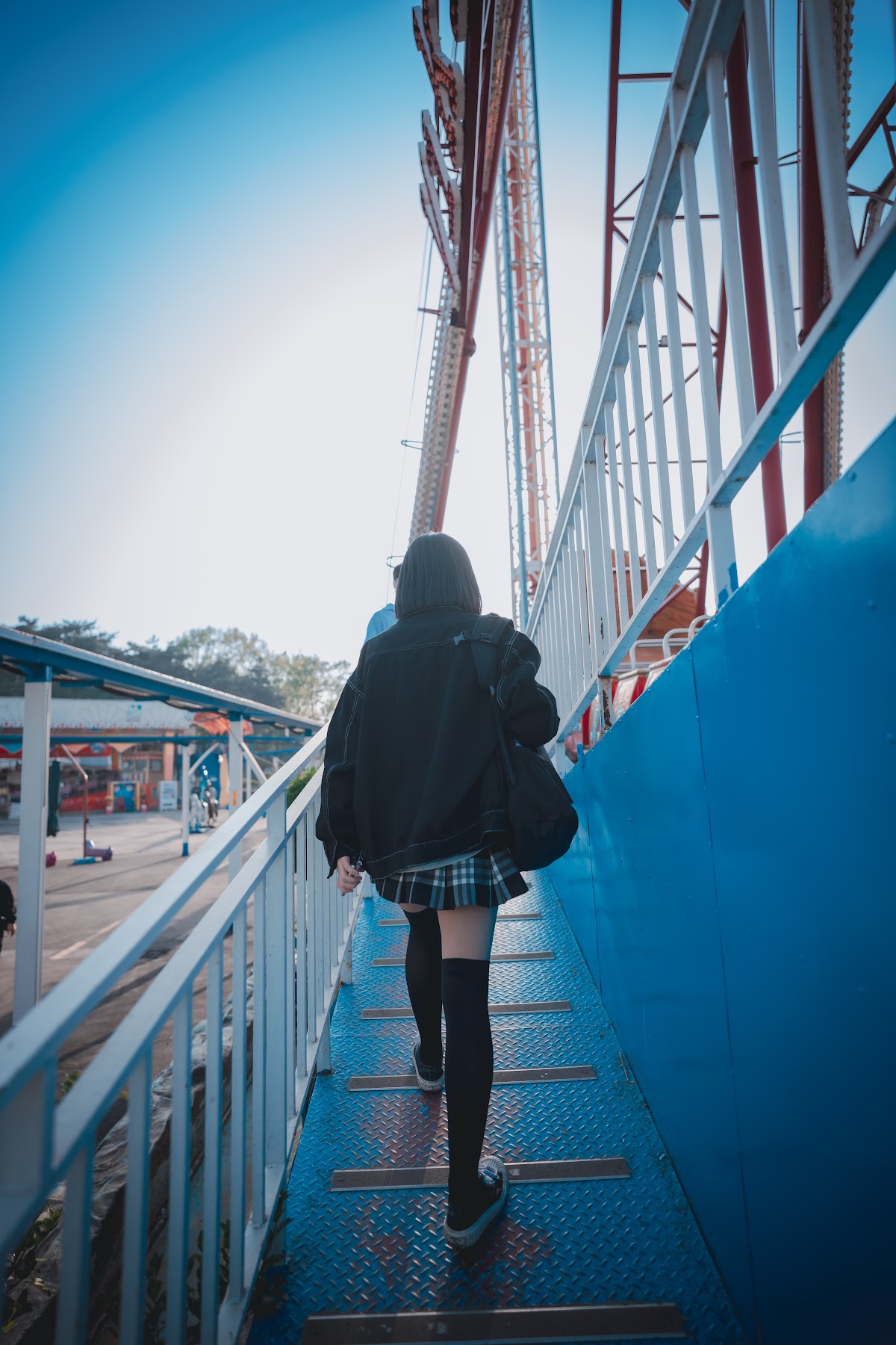 DJAWA Photo – Jeong Jenny (정제니) – Theme Park Girl - P142