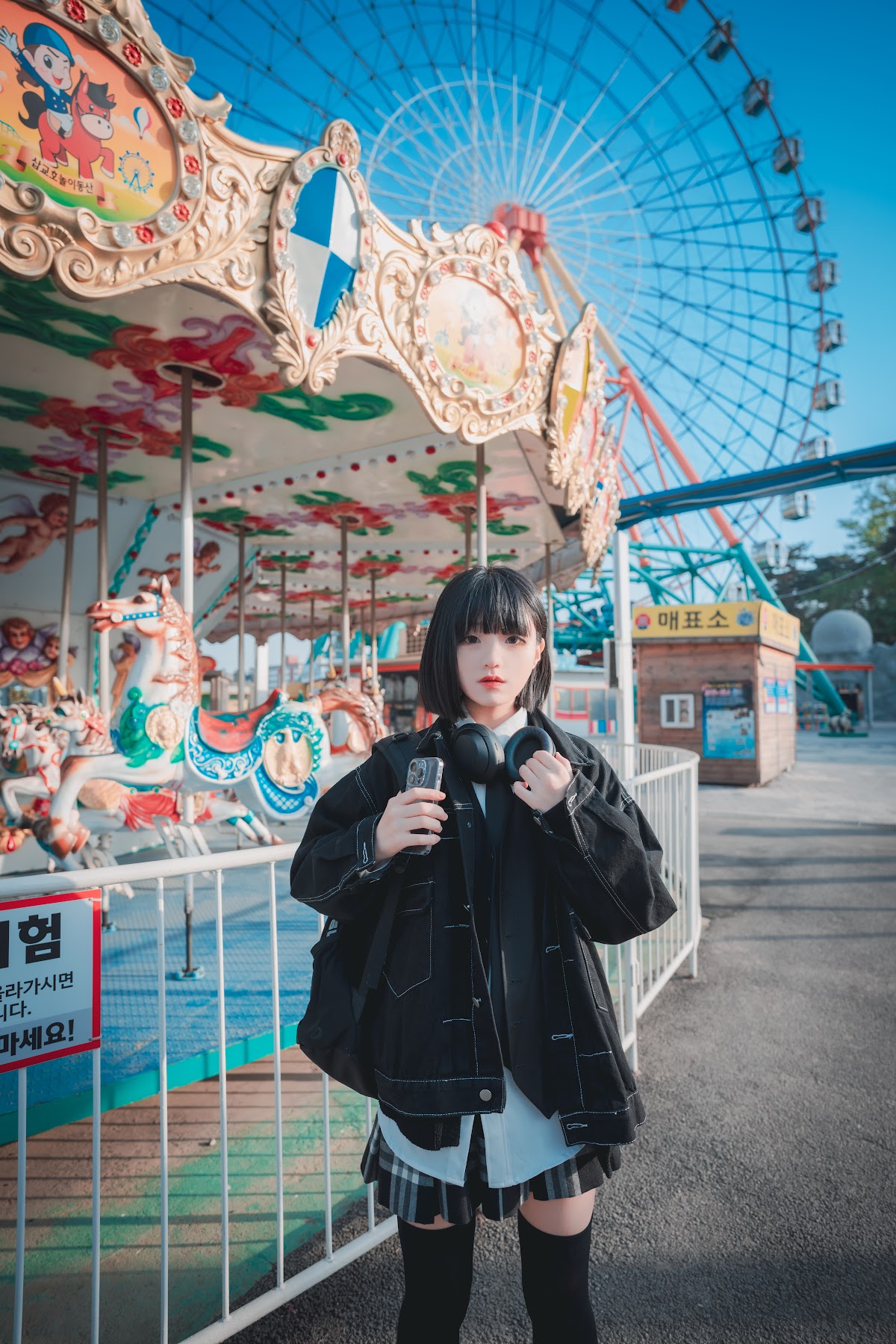 DJAWA Photo – Jeong Jenny (정제니) – Theme Park Girl - P144