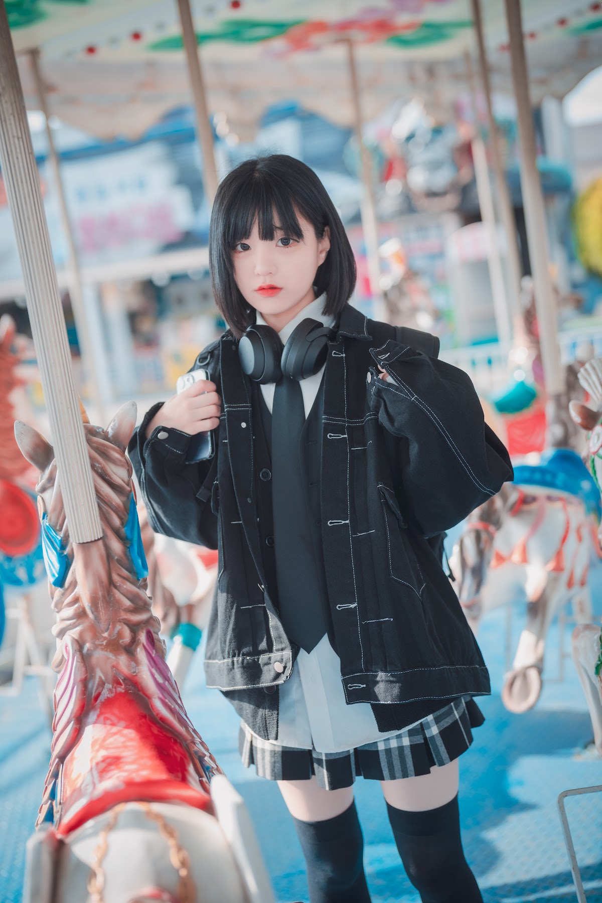 DJAWA Photo – Jeong Jenny (정제니) – Theme Park Girl - P28