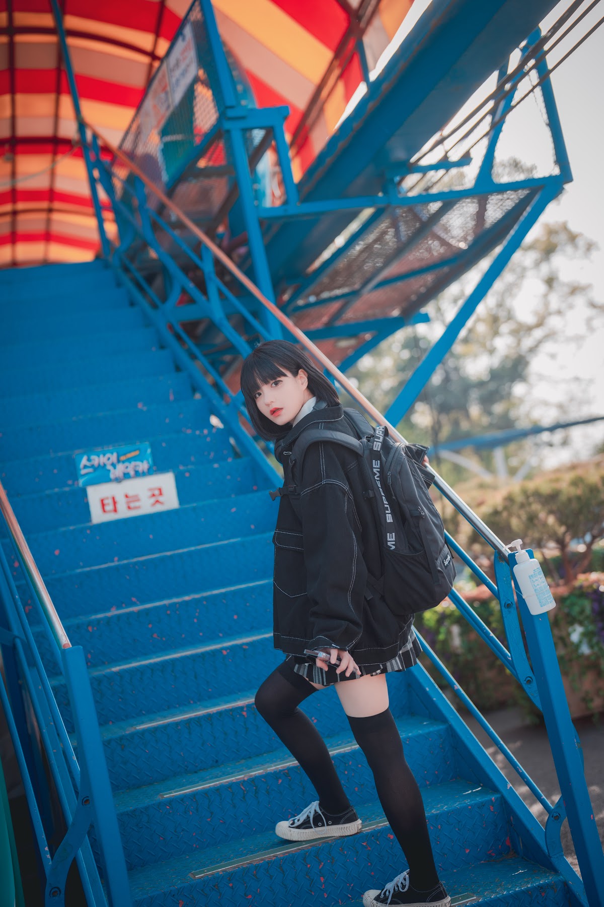 DJAWA Photo – Jeong Jenny (정제니) – Theme Park Girl - P30