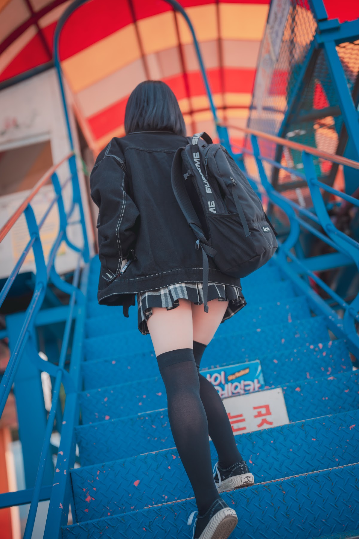 DJAWA Photo – Jeong Jenny (정제니) – Theme Park Girl - P33