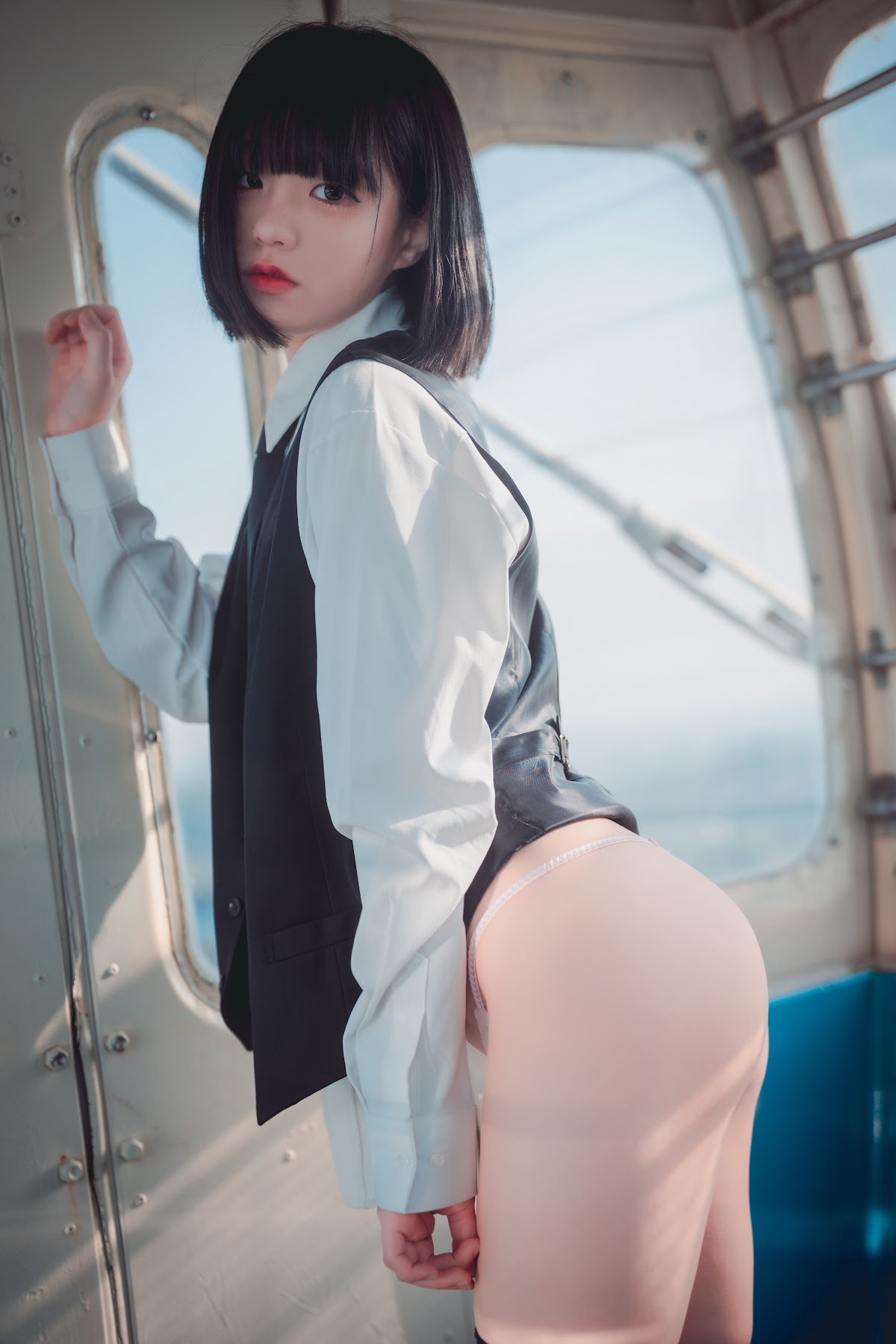DJAWA Photo – Jeong Jenny (정제니) – Theme Park Girl - P82