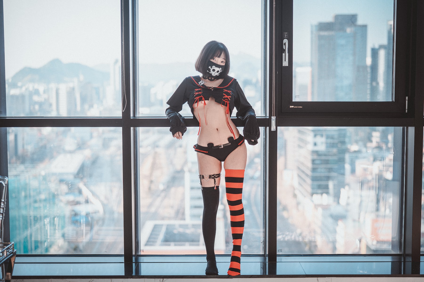 DJAWA Photo – Kang In-kyung (강인경) – Masked Pirate - P3