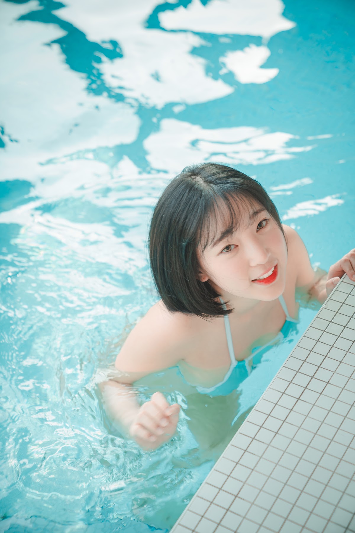 DJAWA Photo – Kang In-kyung (강인경) – Poolside - P8