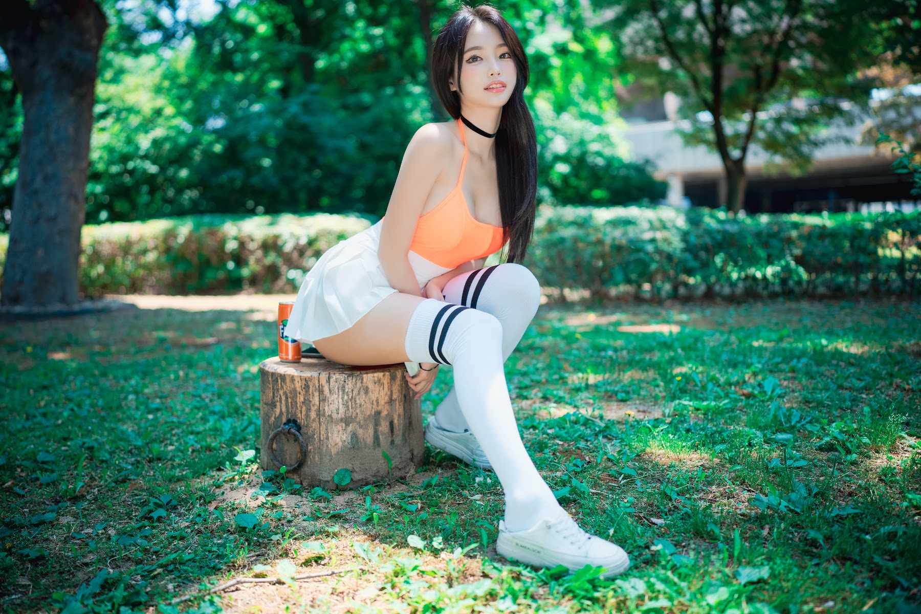 DJAWA Photo – Linda – Loose and Tight Coral + Fanta - P73