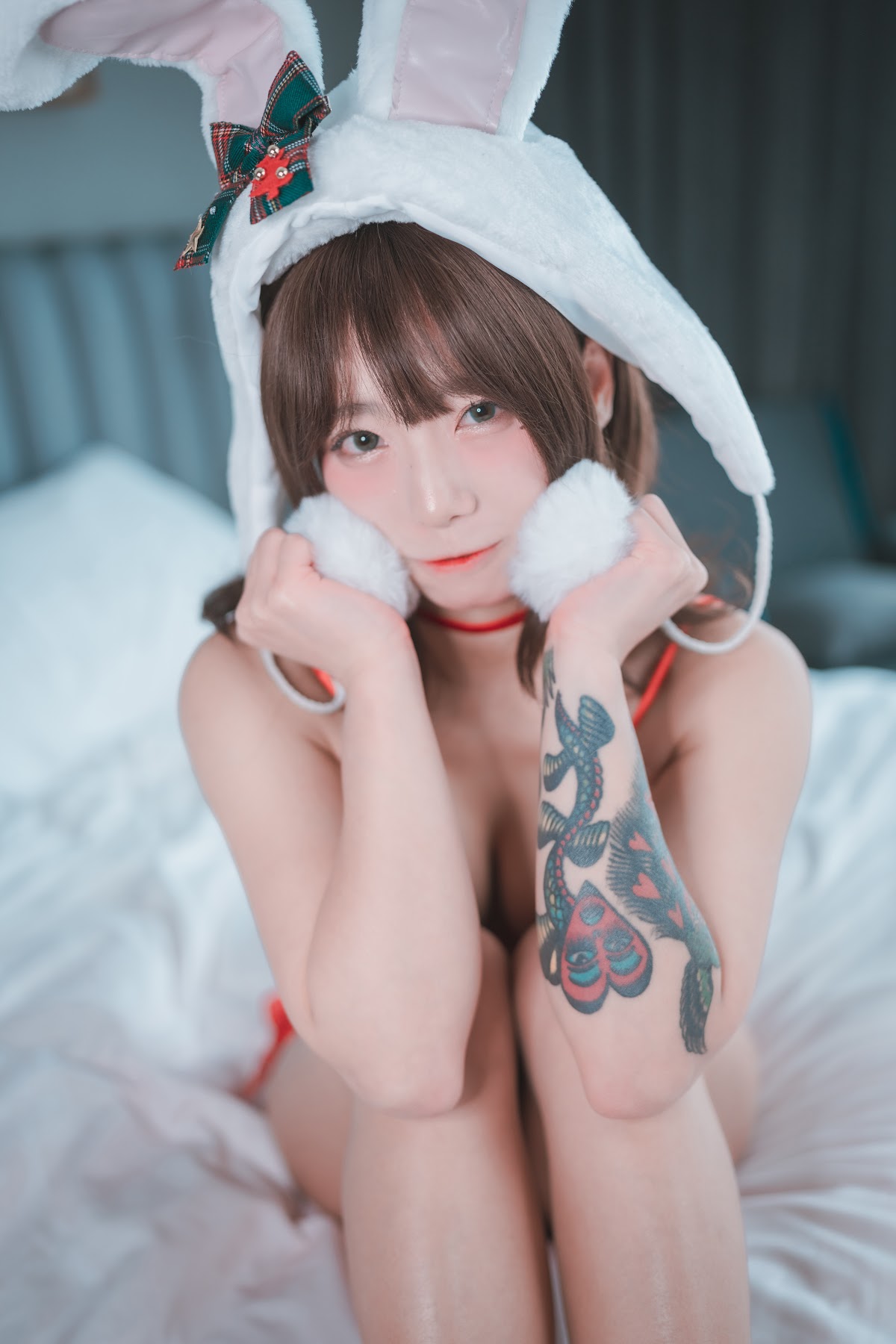 DJAWA Photo – Maruemon (마루에몽)- Red Velvet Valet - P85