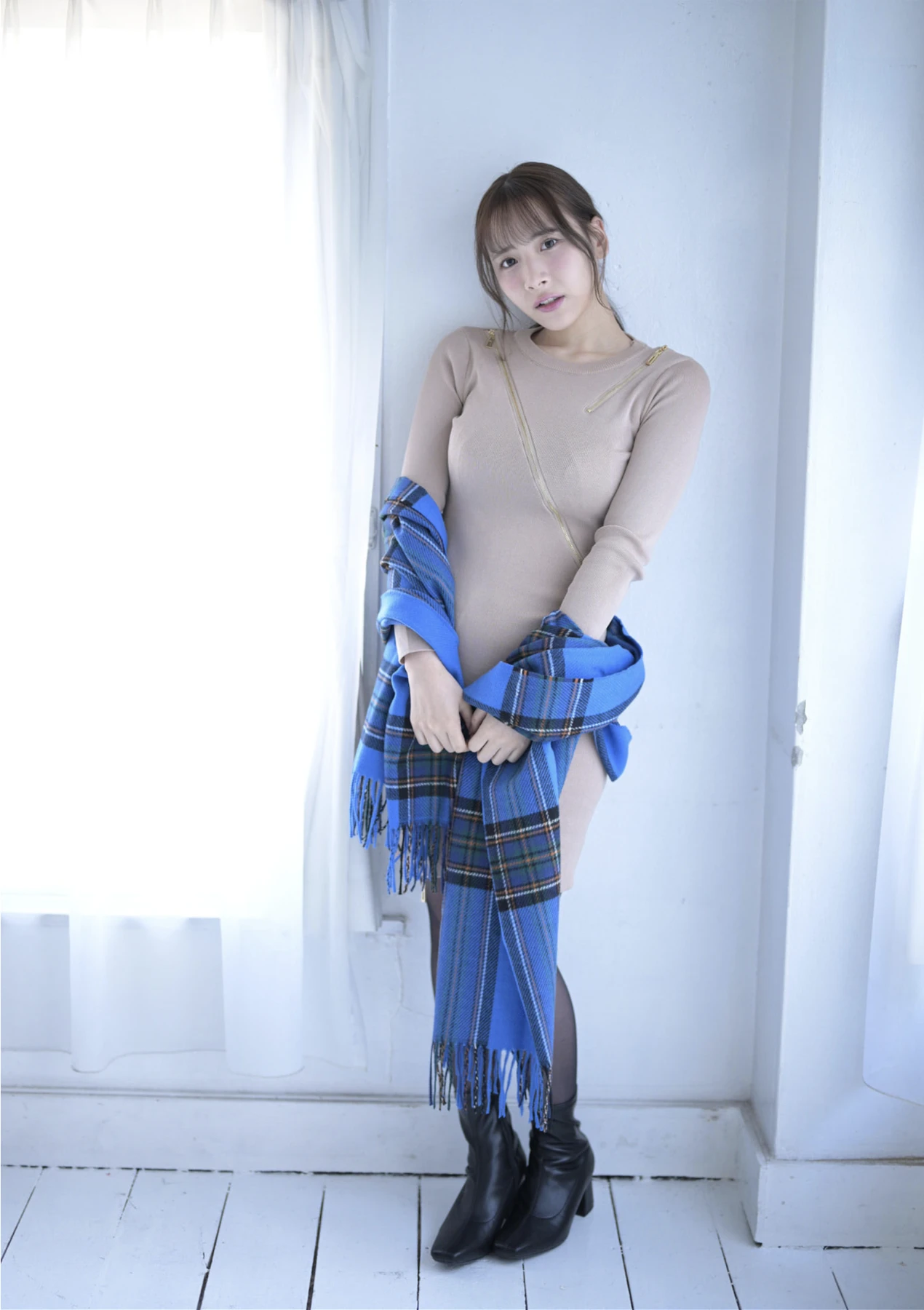 Himeka Iori 庵ひめか, 週刊現代デジタル写真集 「Ｌカップお届け！」 Set.01 - P4