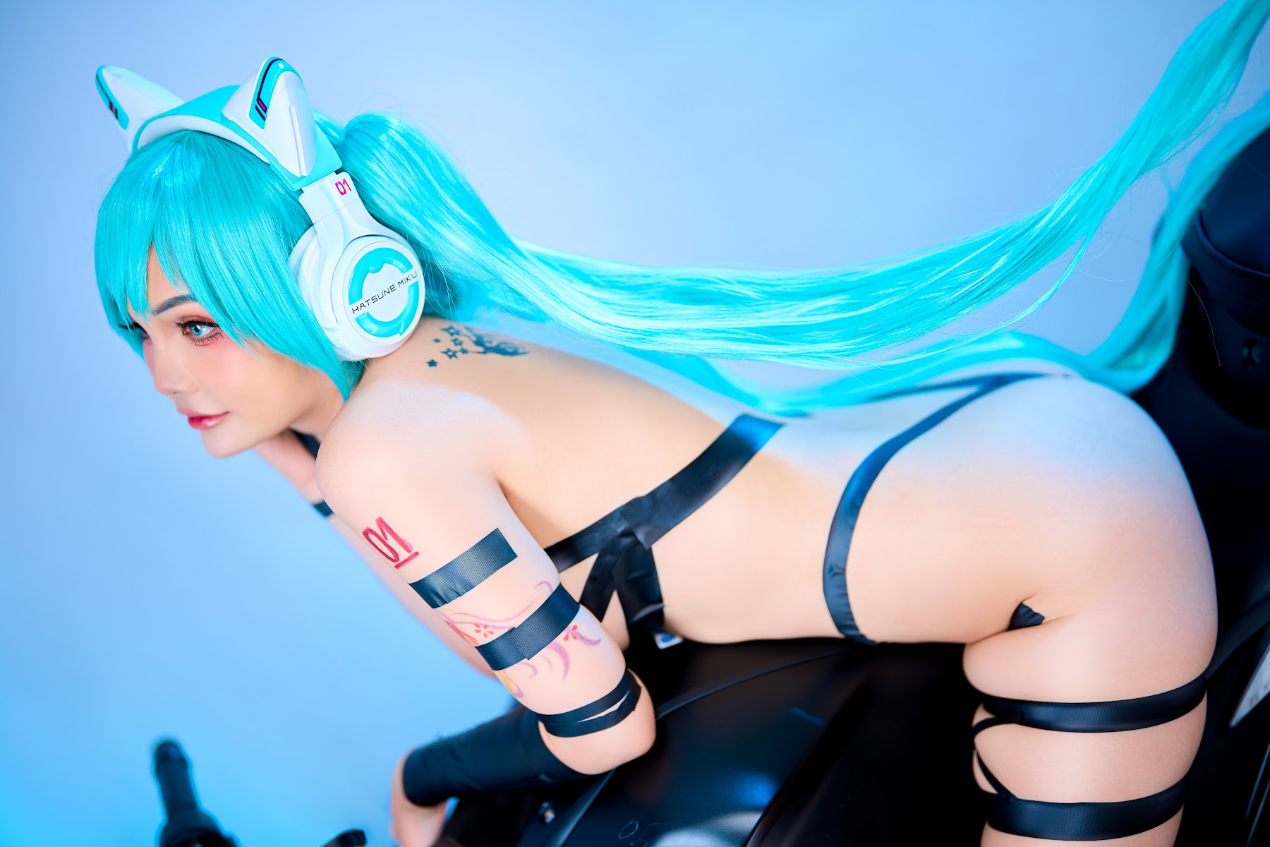Coser@Joyce Lin – Miku Black Tape - P38