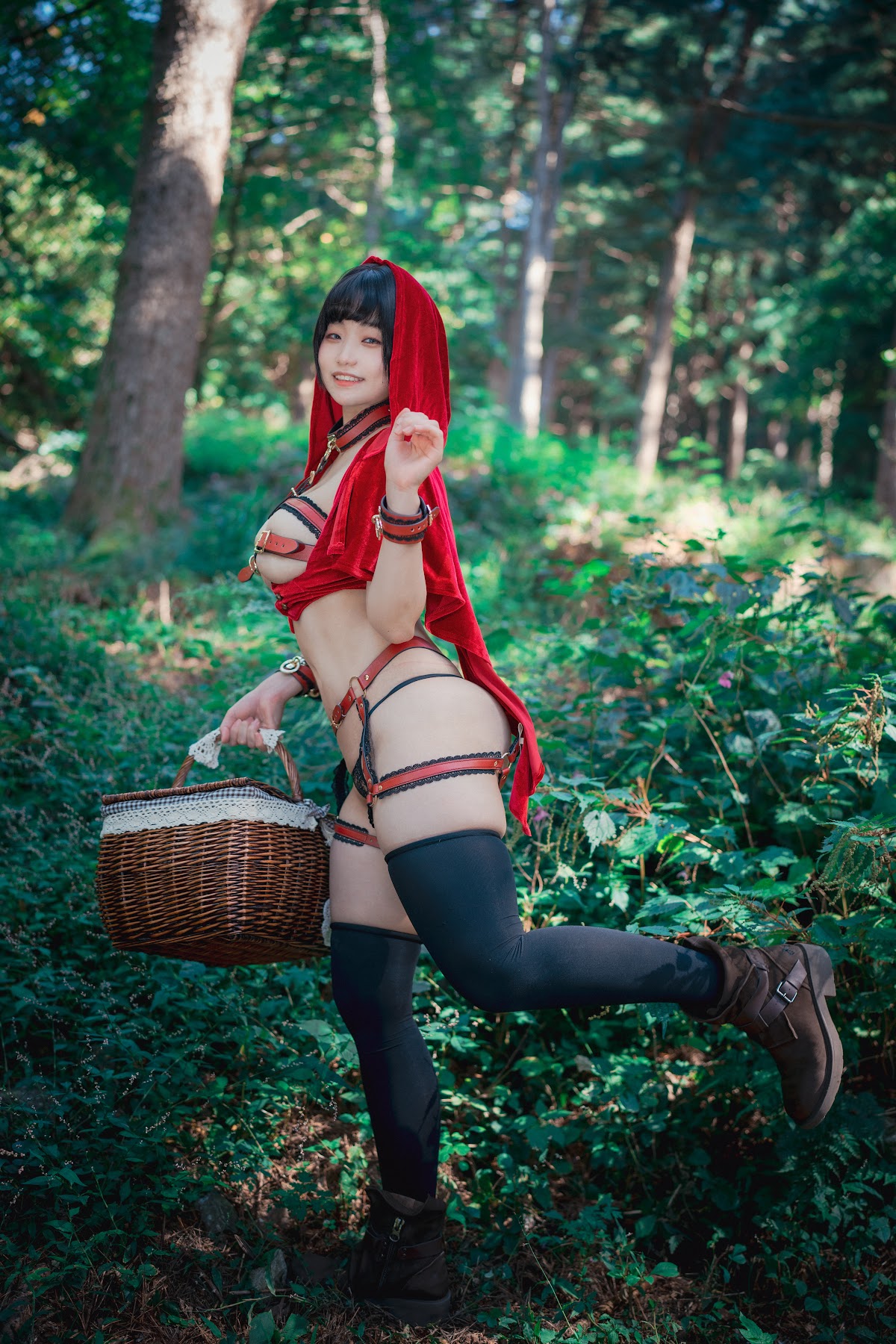 DJAWA Photo – Mimmi (밈미) – Naughty Red Hiring Hood - P9