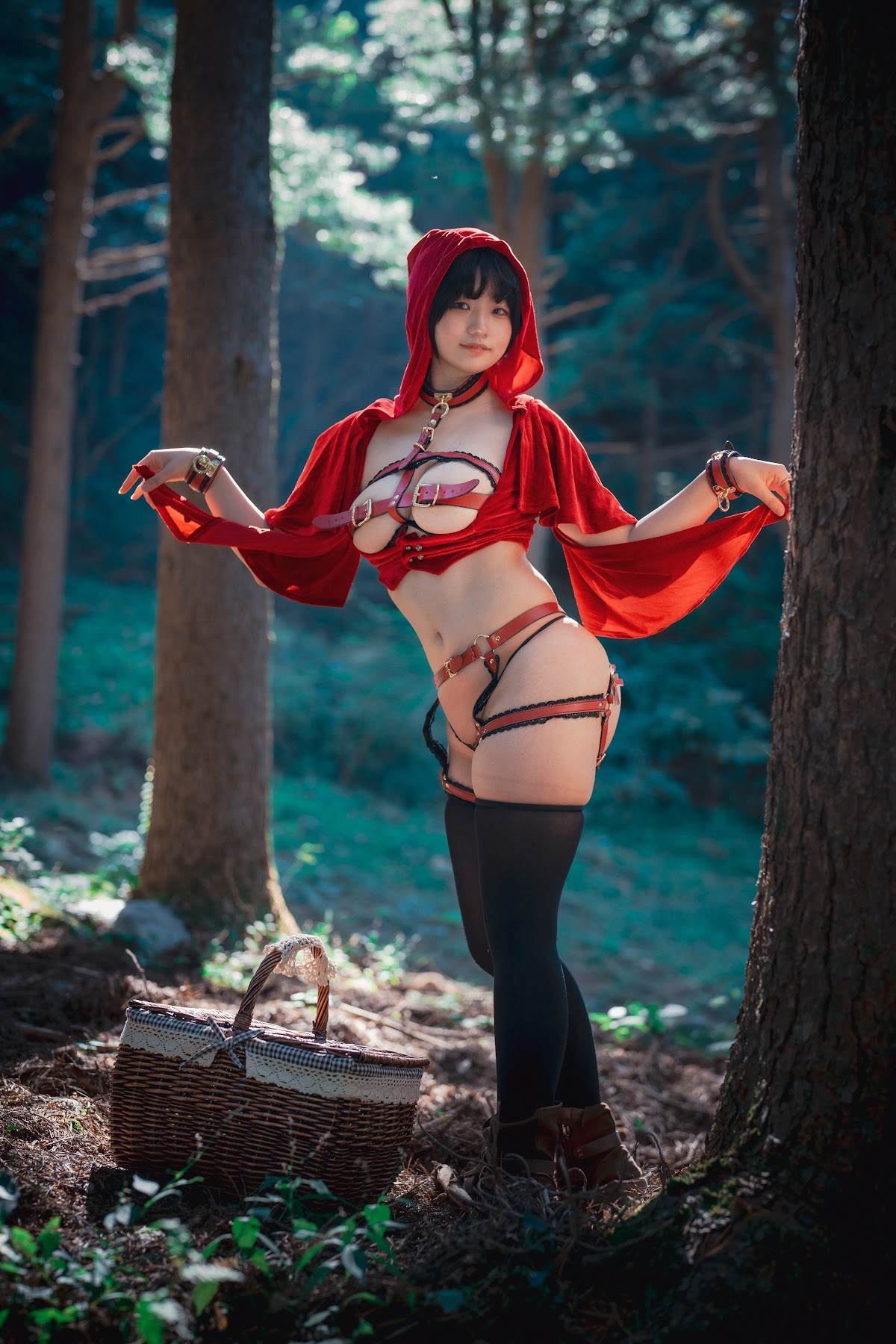 DJAWA Photo – Mimmi (밈미) – Naughty Red Hiring Hood - P101