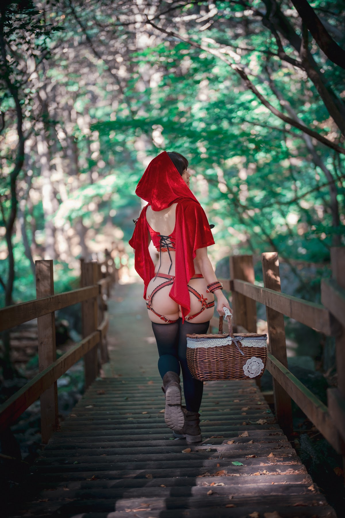 DJAWA Photo – Mimmi (밈미) – Naughty Red Hiring Hood - P107