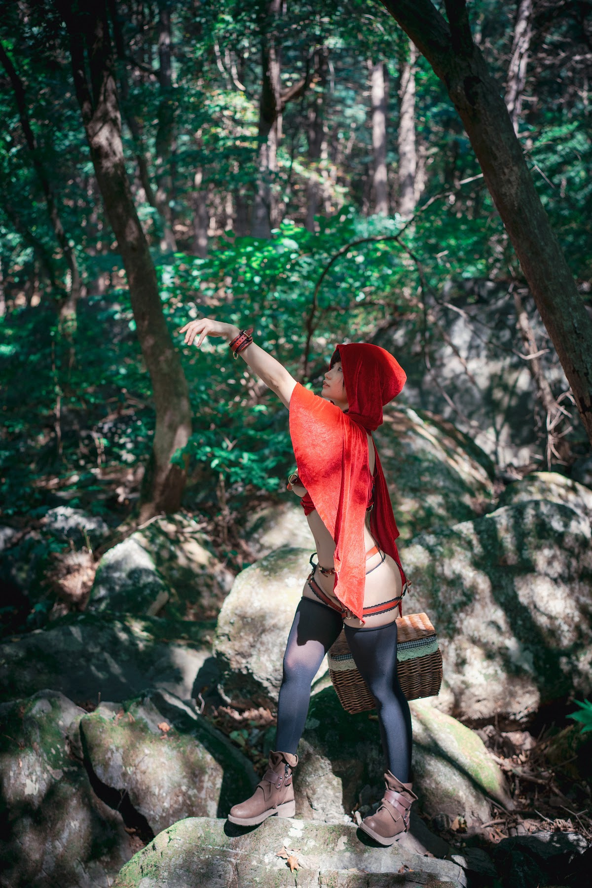 DJAWA Photo – Mimmi (밈미) – Naughty Red Hiring Hood - P39