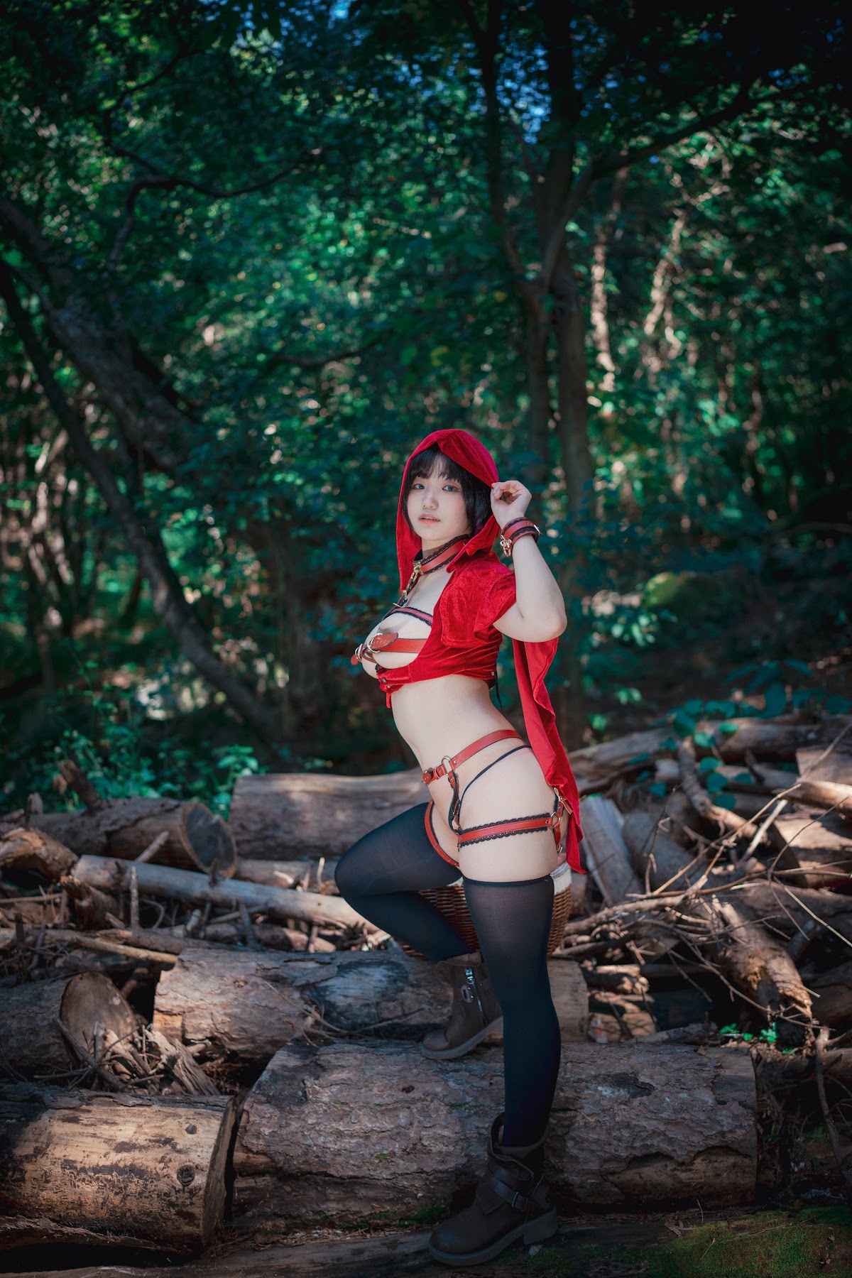 DJAWA Photo – Mimmi (밈미) – Naughty Red Hiring Hood - P83