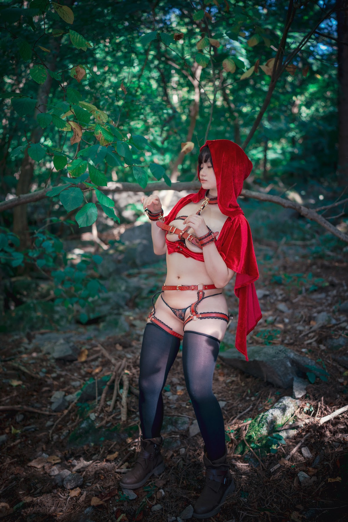 DJAWA Photo – Mimmi (밈미) – Naughty Red Hiring Hood - P87
