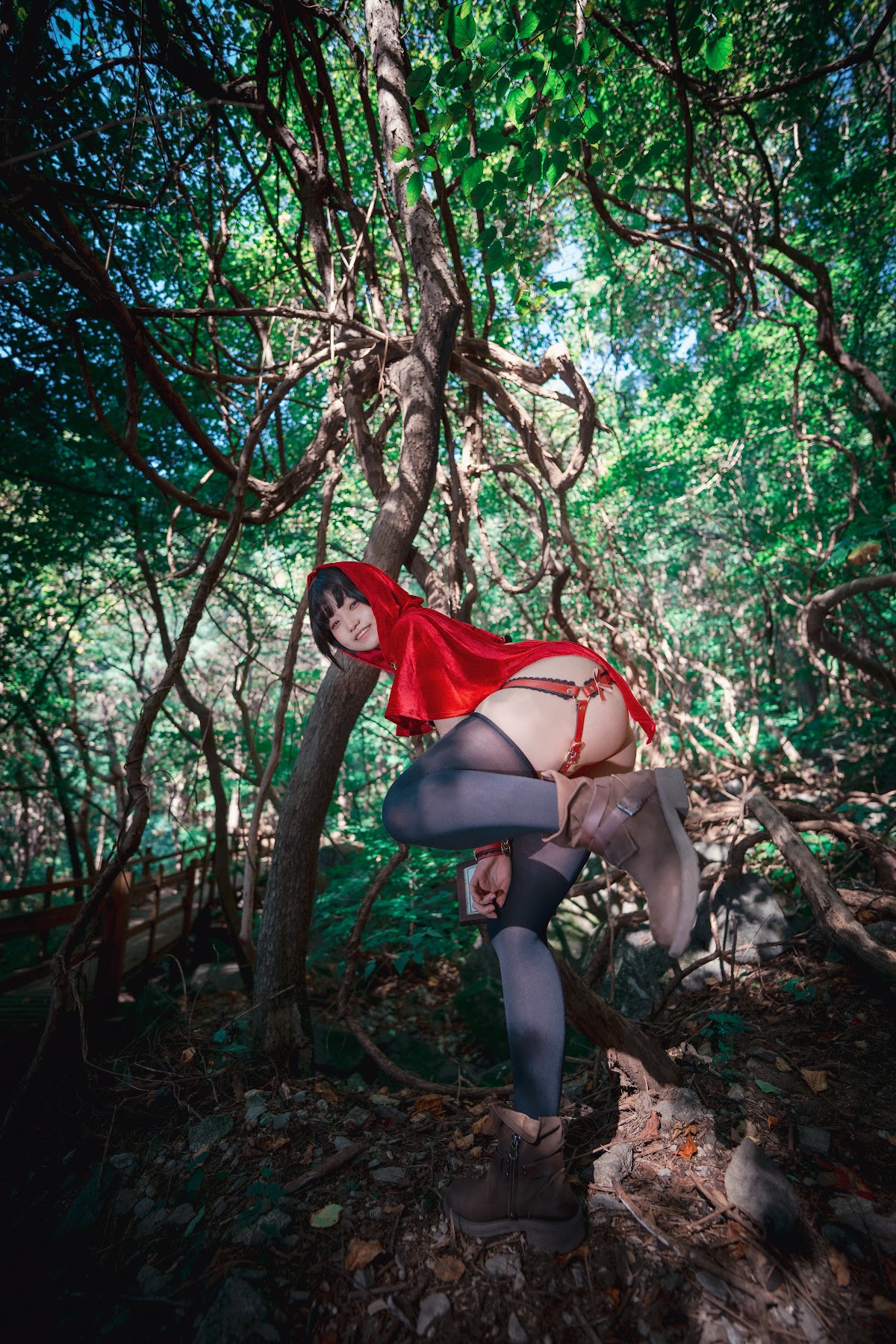 DJAWA Photo – Mimmi (밈미) – Naughty Red Hiring Hood - P88