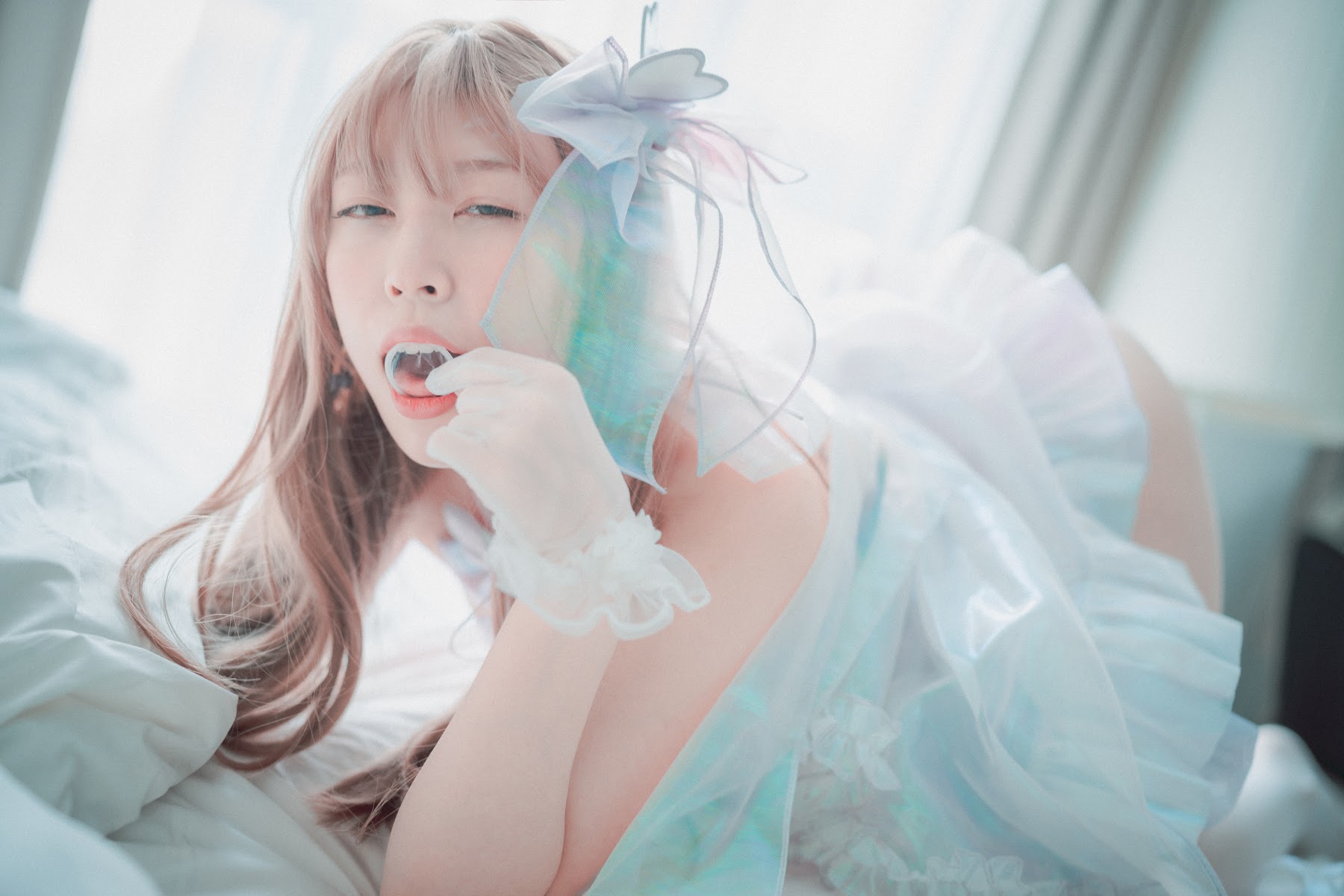 DJAWA Photo – Mozzi (모찌) – VIP Fan Party (+S.Ver) - P110