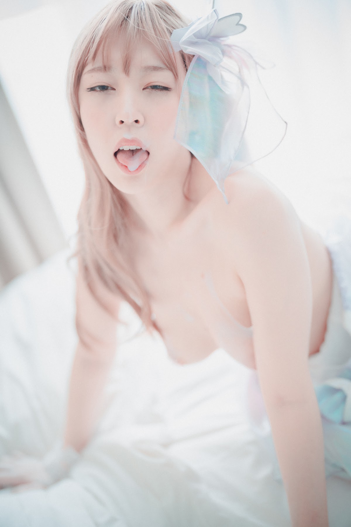 DJAWA Photo – Mozzi (모찌) – VIP Fan Party (+S.Ver) - P85