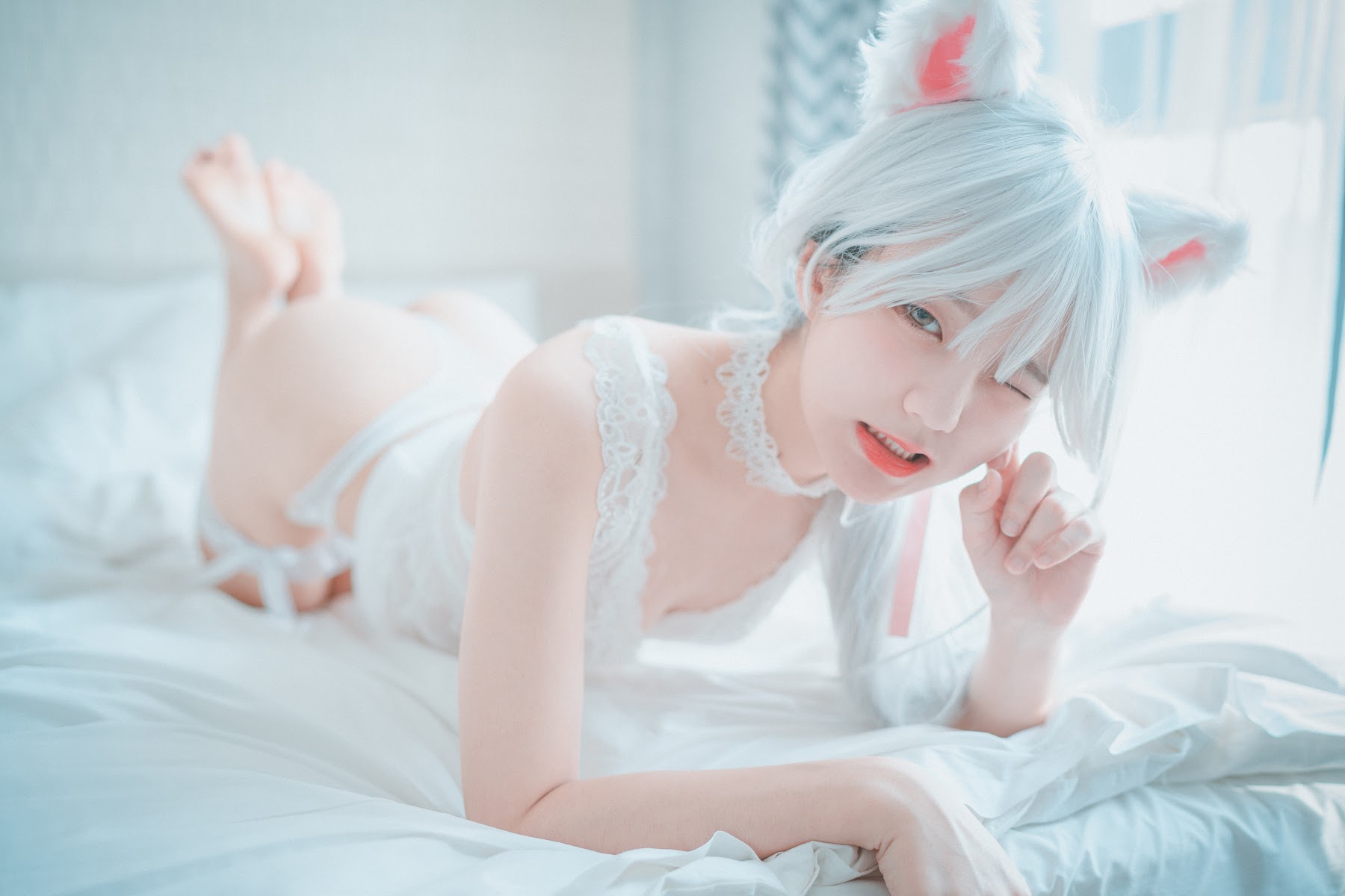 DJAWA Photo – Jeong Jenny (정제니) – Schwarz und Wei Katzenmädchen - P11