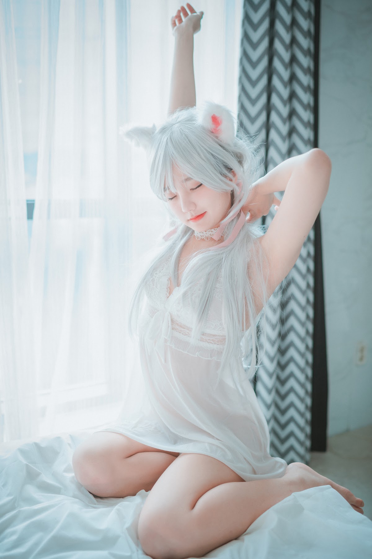 DJAWA Photo – Jeong Jenny (정제니) – Schwarz und Wei Katzenmädchen - P18