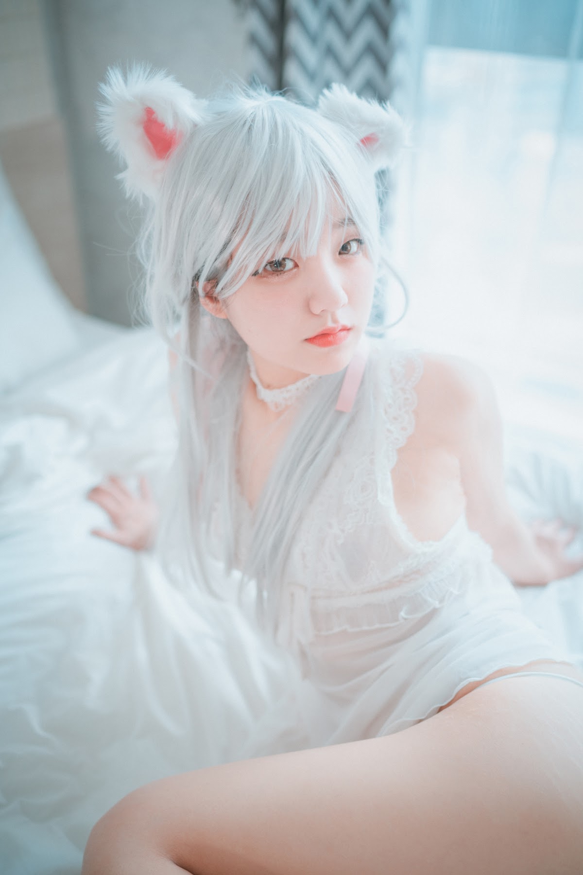 DJAWA Photo – Jeong Jenny (정제니) – Schwarz und Wei Katzenmädchen - P25