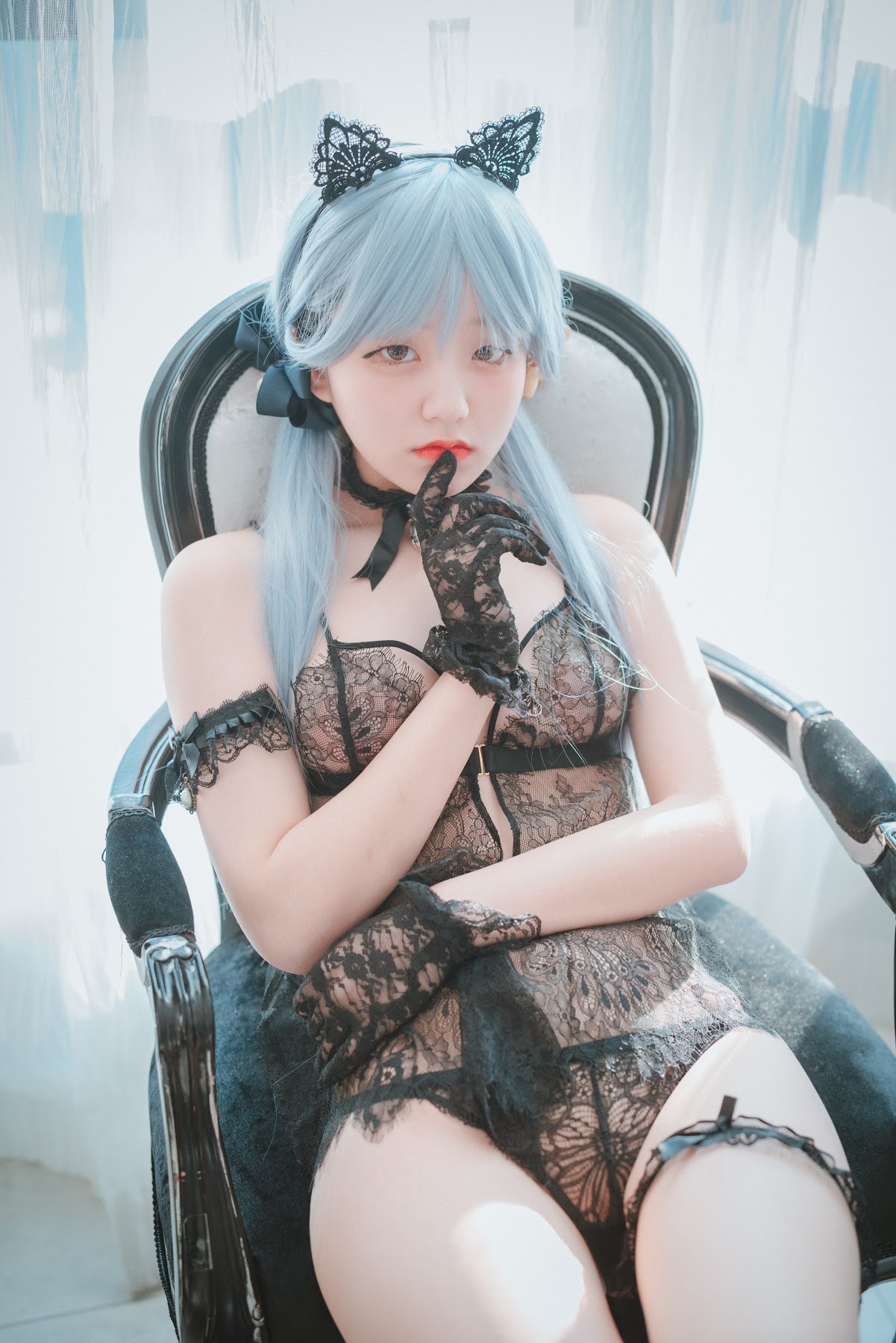 DJAWA Photo – Jeong Jenny (정제니) – Schwarz und Wei Katzenmädchen - P39