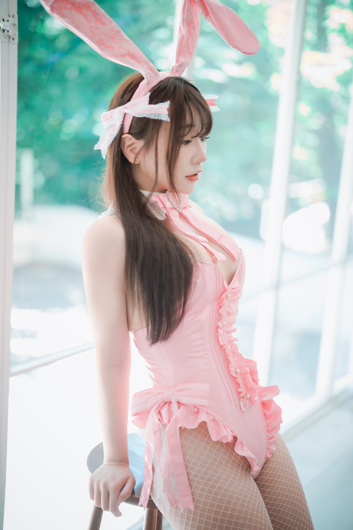 DJAWA Photo – Newbom – The Year of the Pink Bunny (+S.Ver) - P9