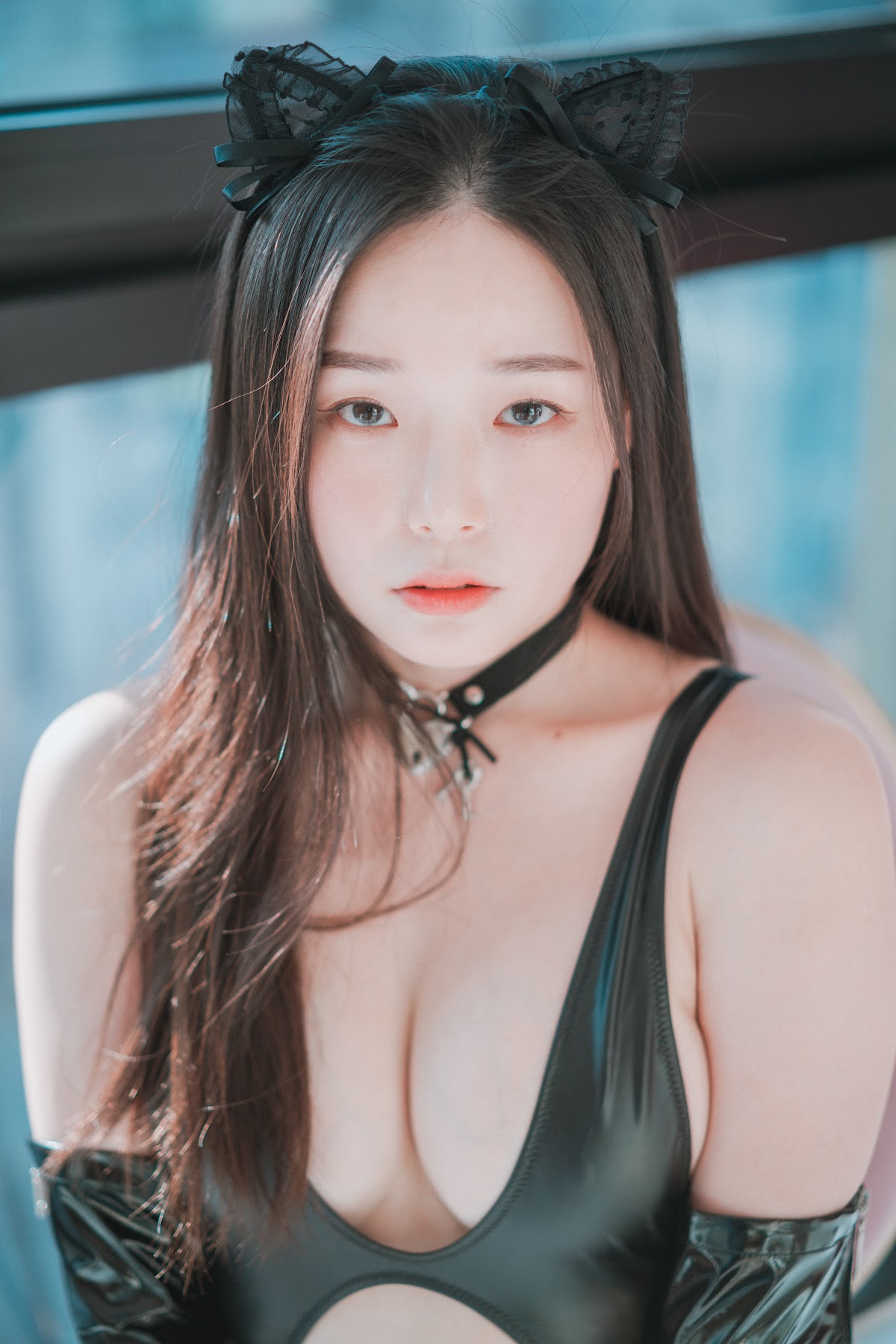 DJAWA Photo – Pia (피아) – Black Cat & Gold Python - P43