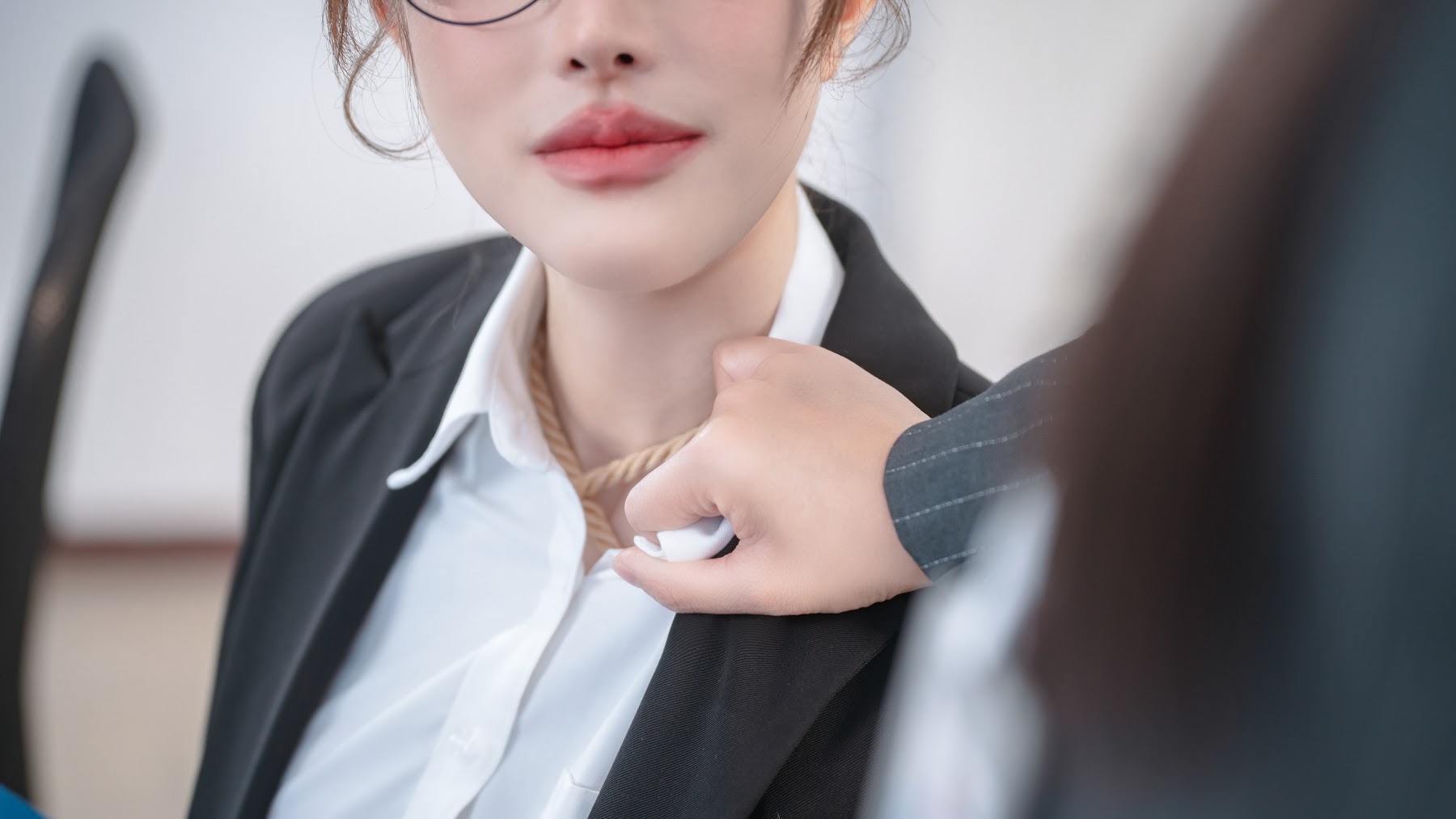 Coser@鹿八岁 – 女上司和女下属 - P9
