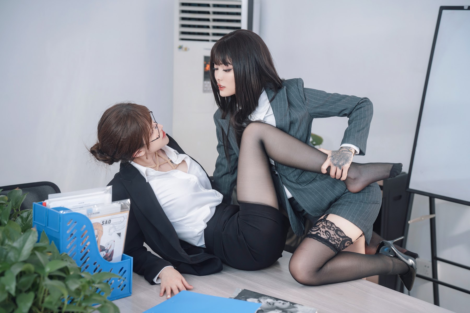 Coser@鹿八岁 – 女上司和女下属 - P29