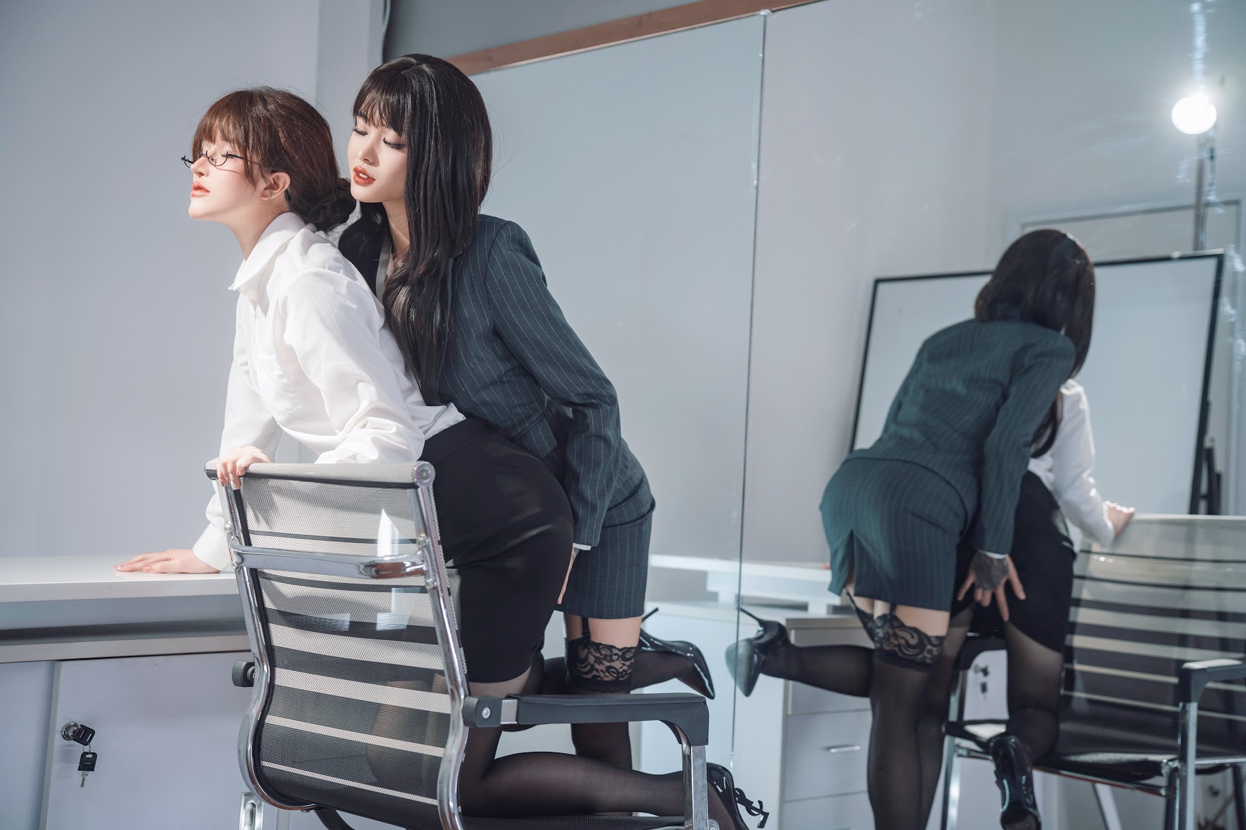 Coser@鹿八岁 – 女上司和女下属 - P36