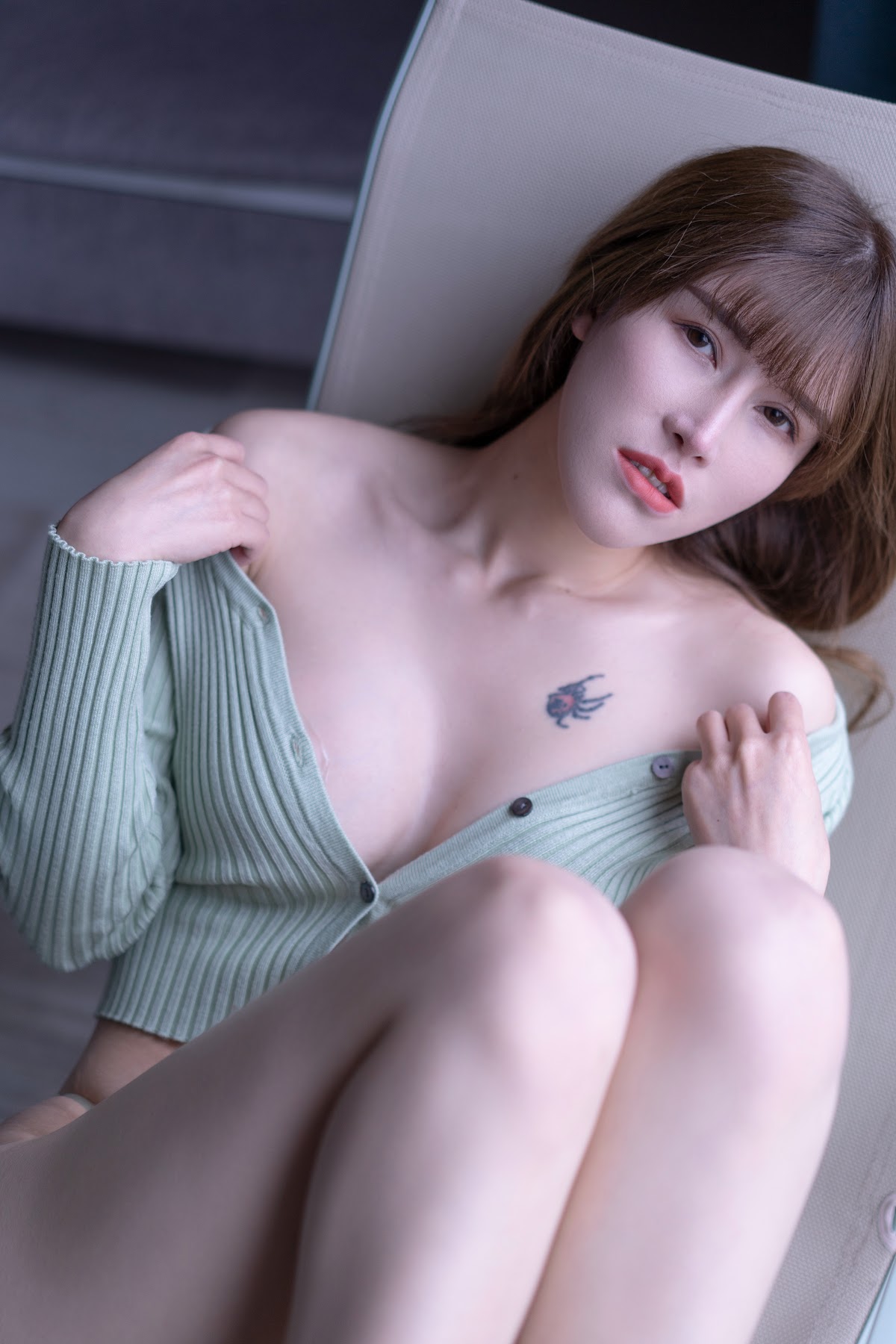 Coser@鹿八岁 – 室内绿主题 - P46