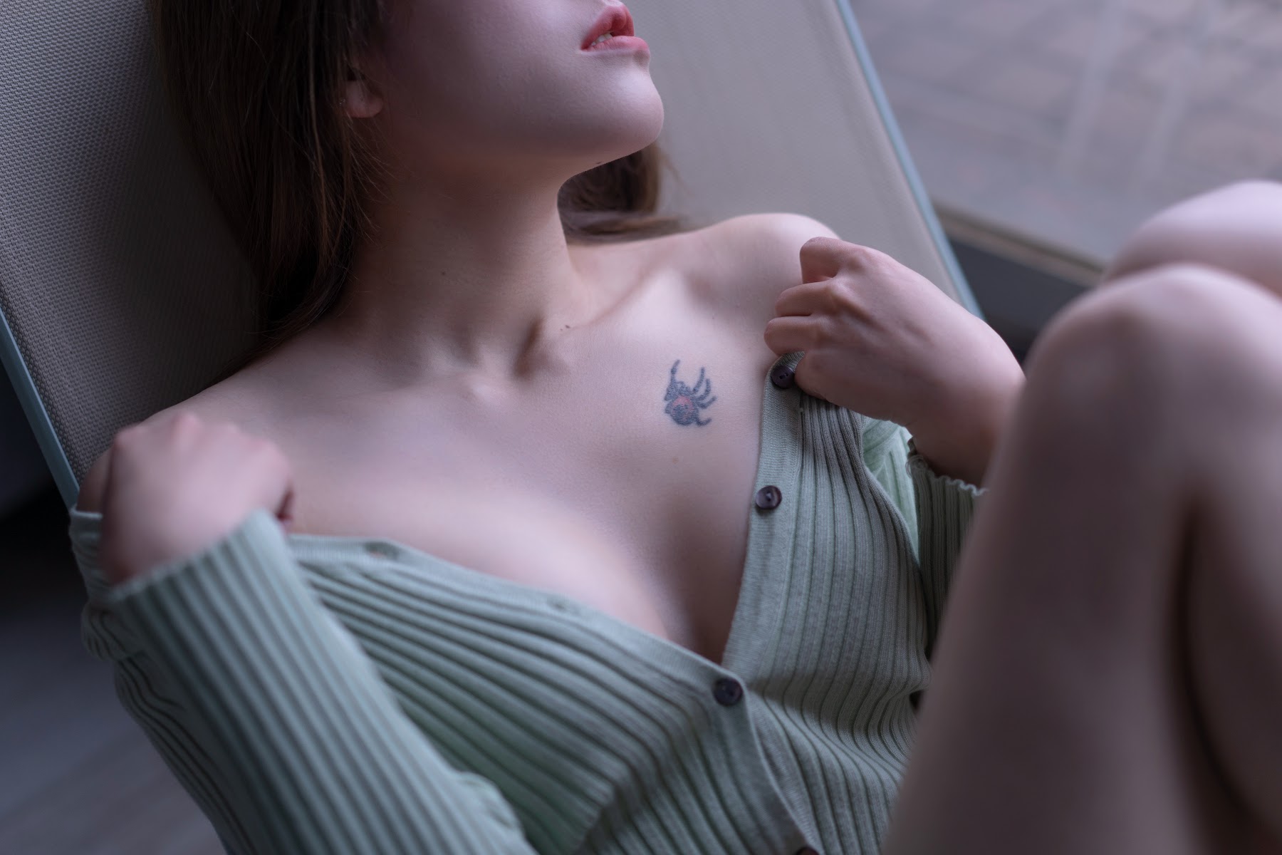 Coser@鹿八岁 – 室内绿主题 - P48