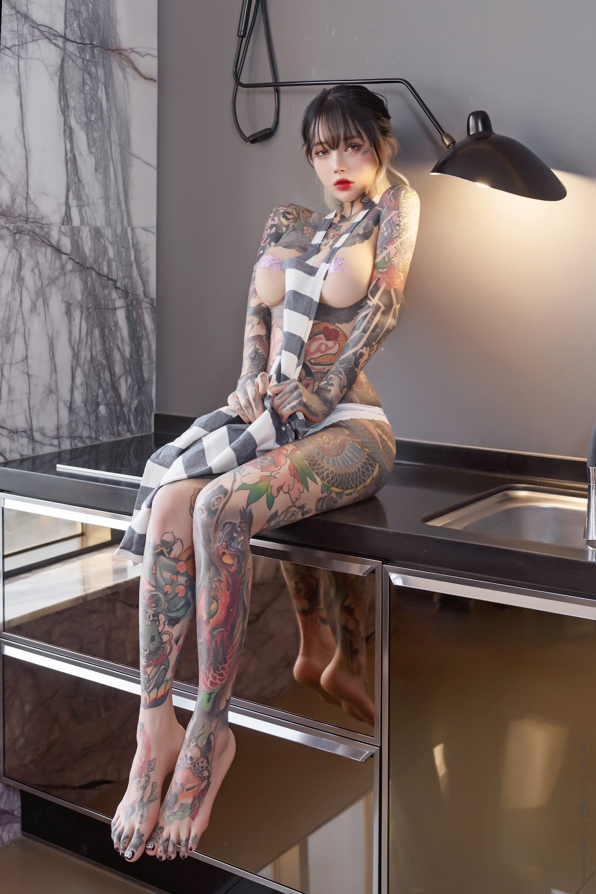 SAINT Photolife – YoKo – Vol.06 One Night With Yoko - P38