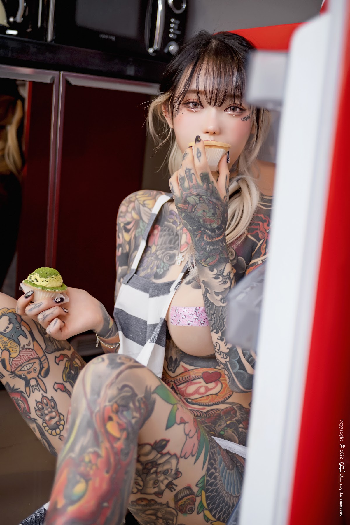 SAINT Photolife – YoKo – Vol.06 One Night With Yoko - P62