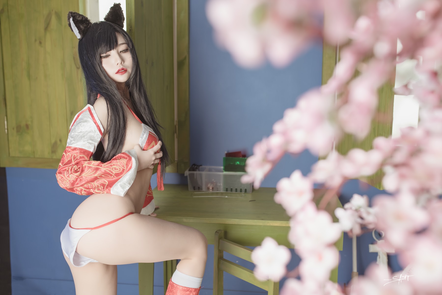 SAINT Photolife – Yuna (유나) – Ahri - P49