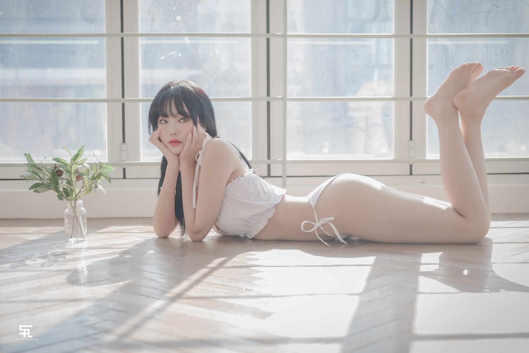 SAINT Photolife – Yuna (유나) – BLOOM Vol.01 - P14