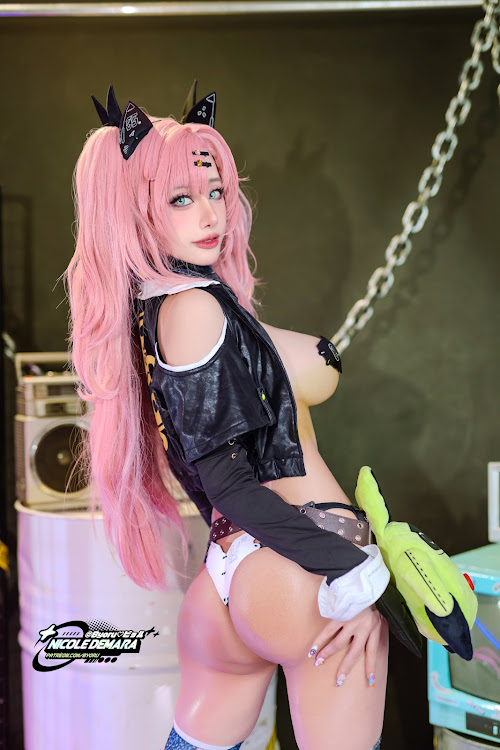 Coser@Byoru – Nicole Demara