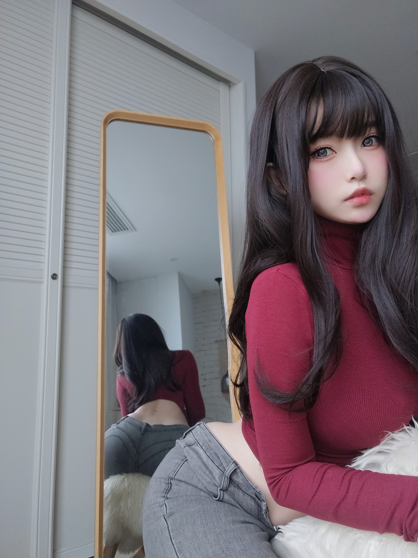 Coser@女主K – 红色毛衣的丰满妹妹 - P32