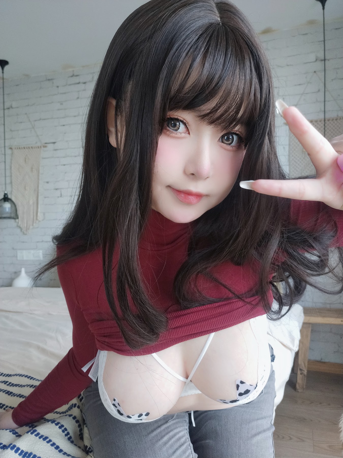 Coser@女主K – 红色毛衣的丰满妹妹 - P88