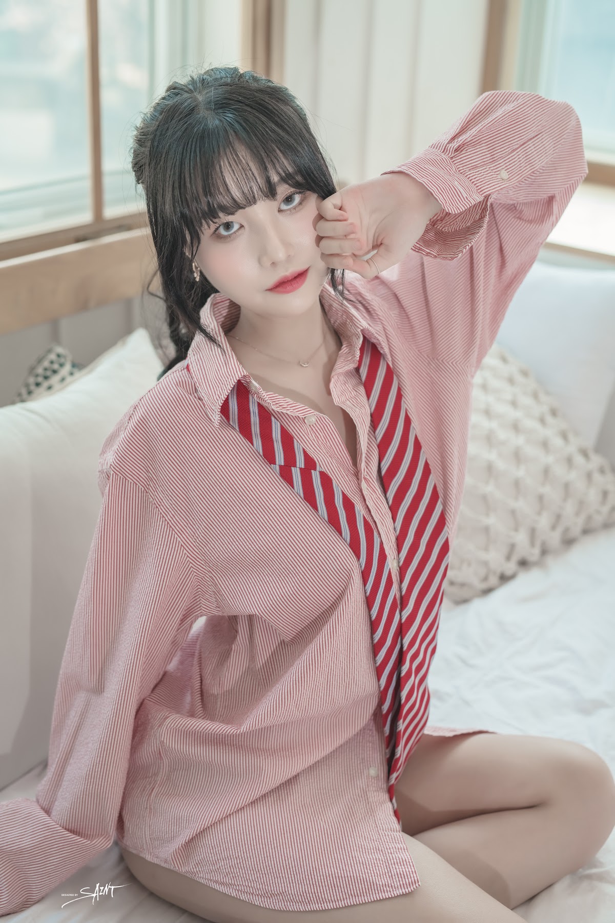 SAINT Photolife – Yuna (유나) No.11 – Love On Top - P13