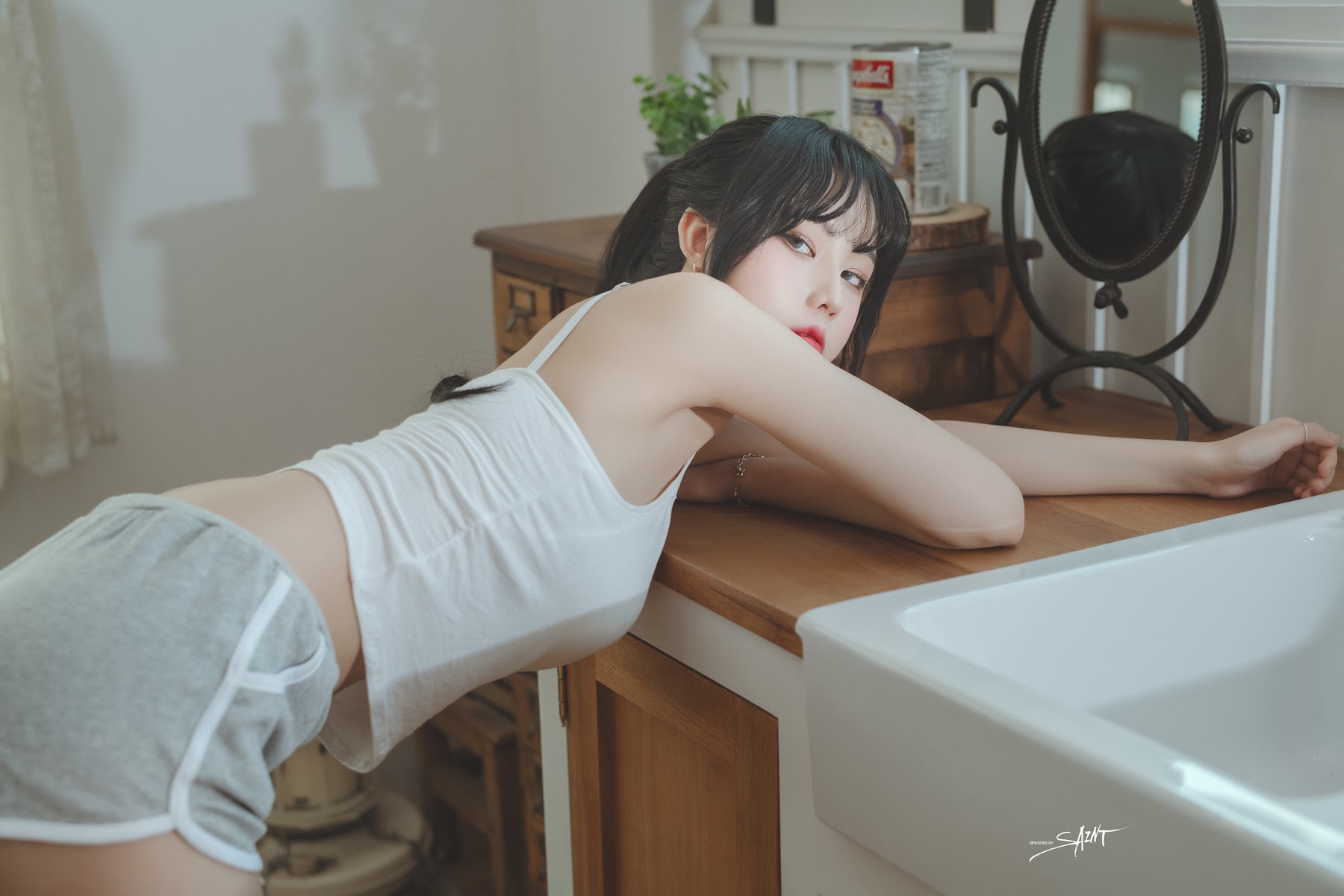 SAINT Photolife – Yuna (유나) No.11 – Love On Top - P39