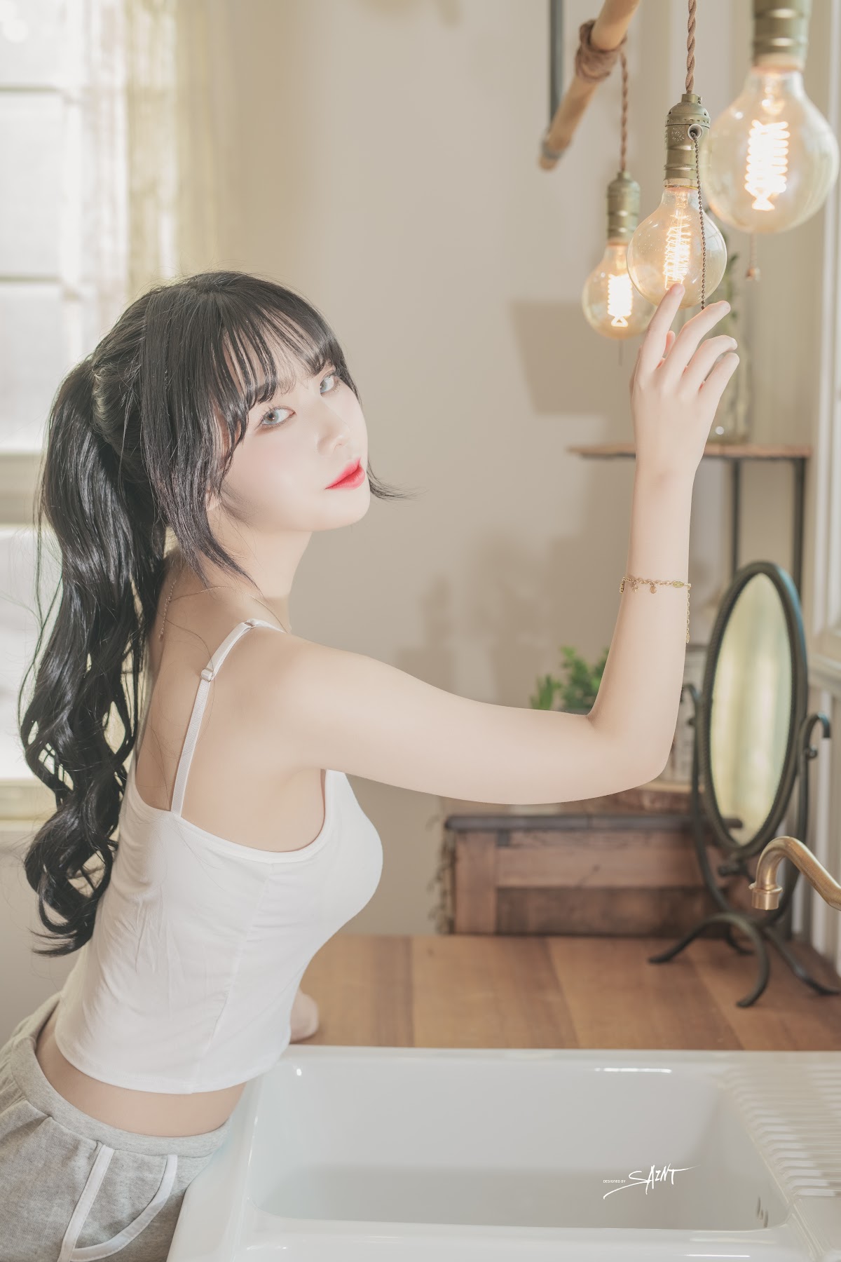 SAINT Photolife – Yuna (유나) No.11 – Love On Top - P40